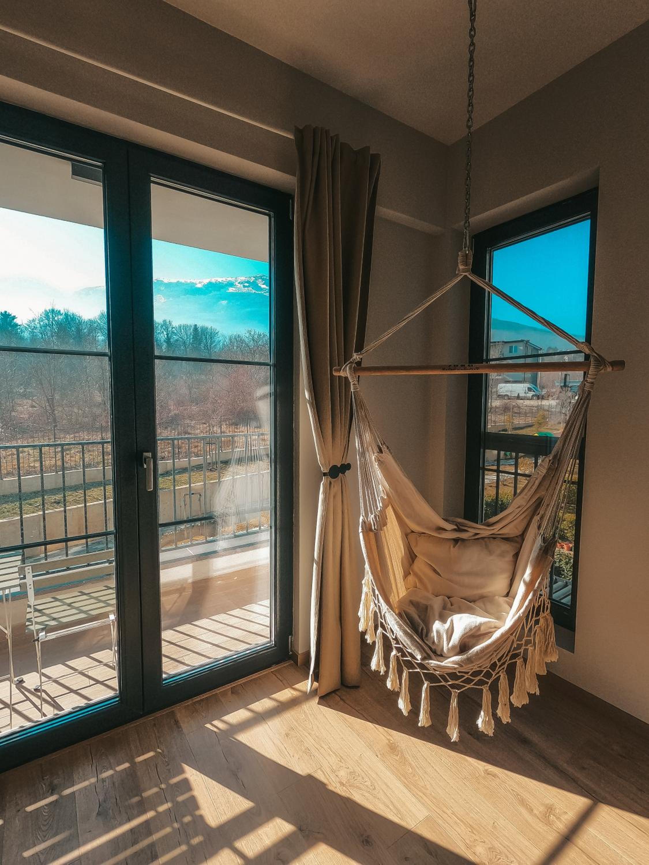 Vitosha View Apartment & Free Parking