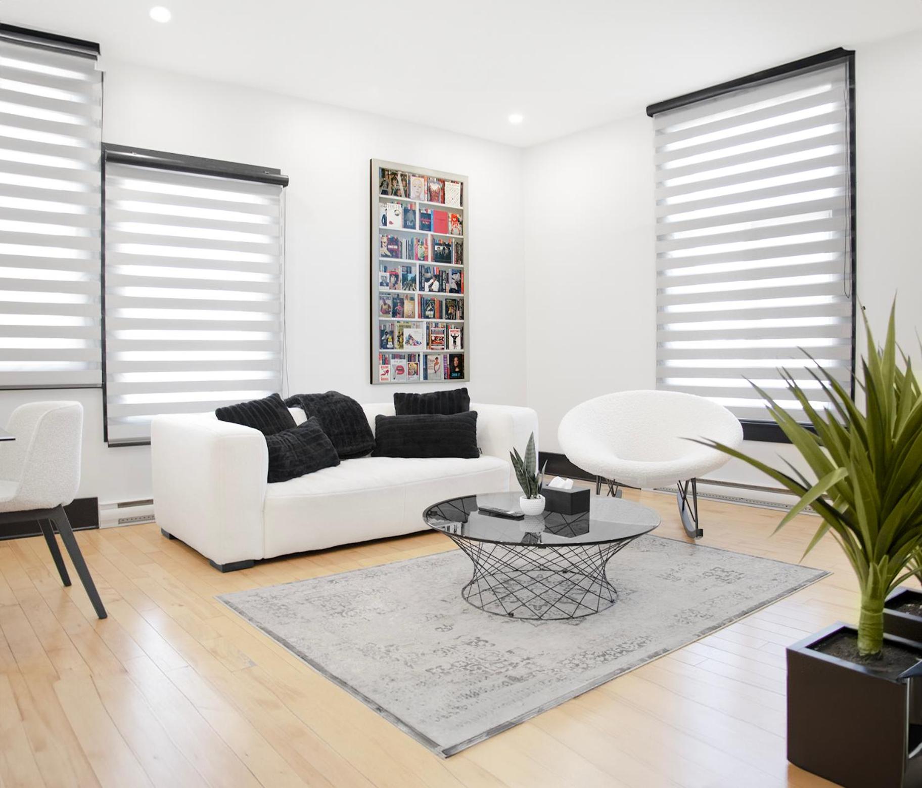 Chic 1-Bedroom Retreat in Montreal's Vibrant Plateau Mont-Royal Area - Apt 3