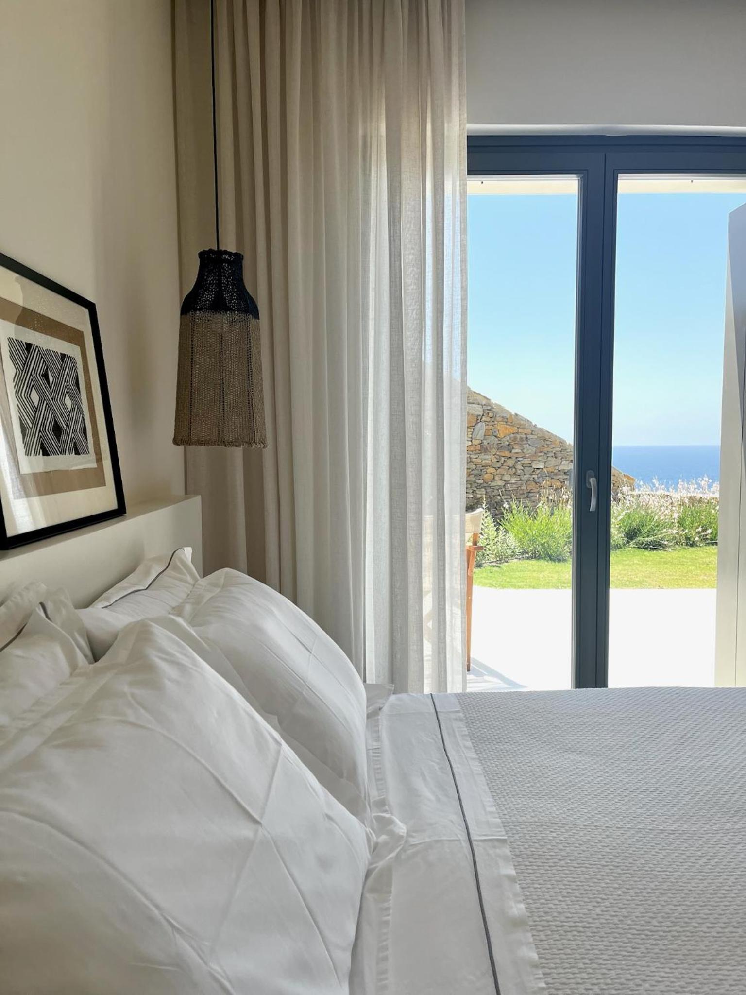 On The Rocks - The Pebbles - Serviced Villas view 3