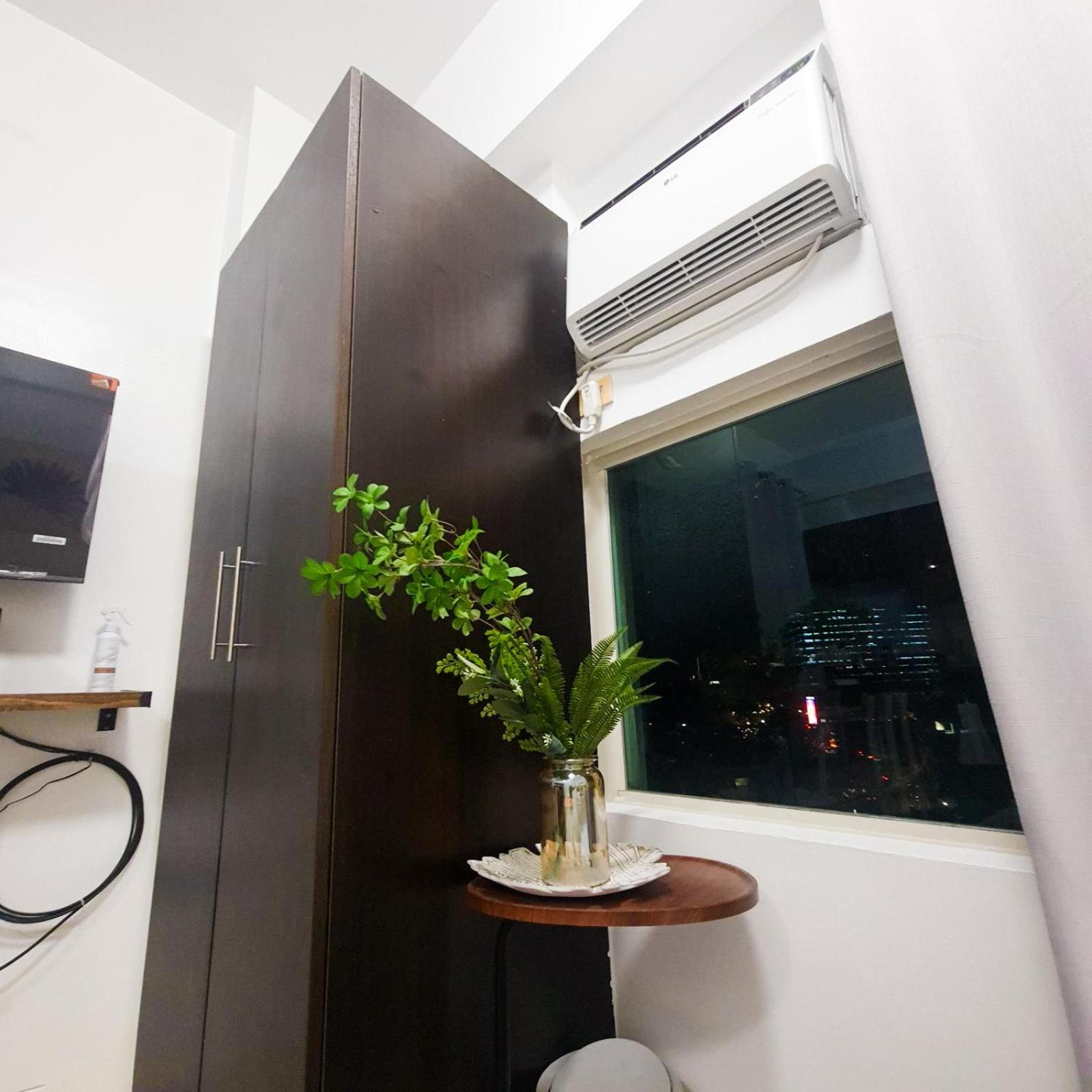 Studio For Rent in Upper Mckinley Hill, Taguig
