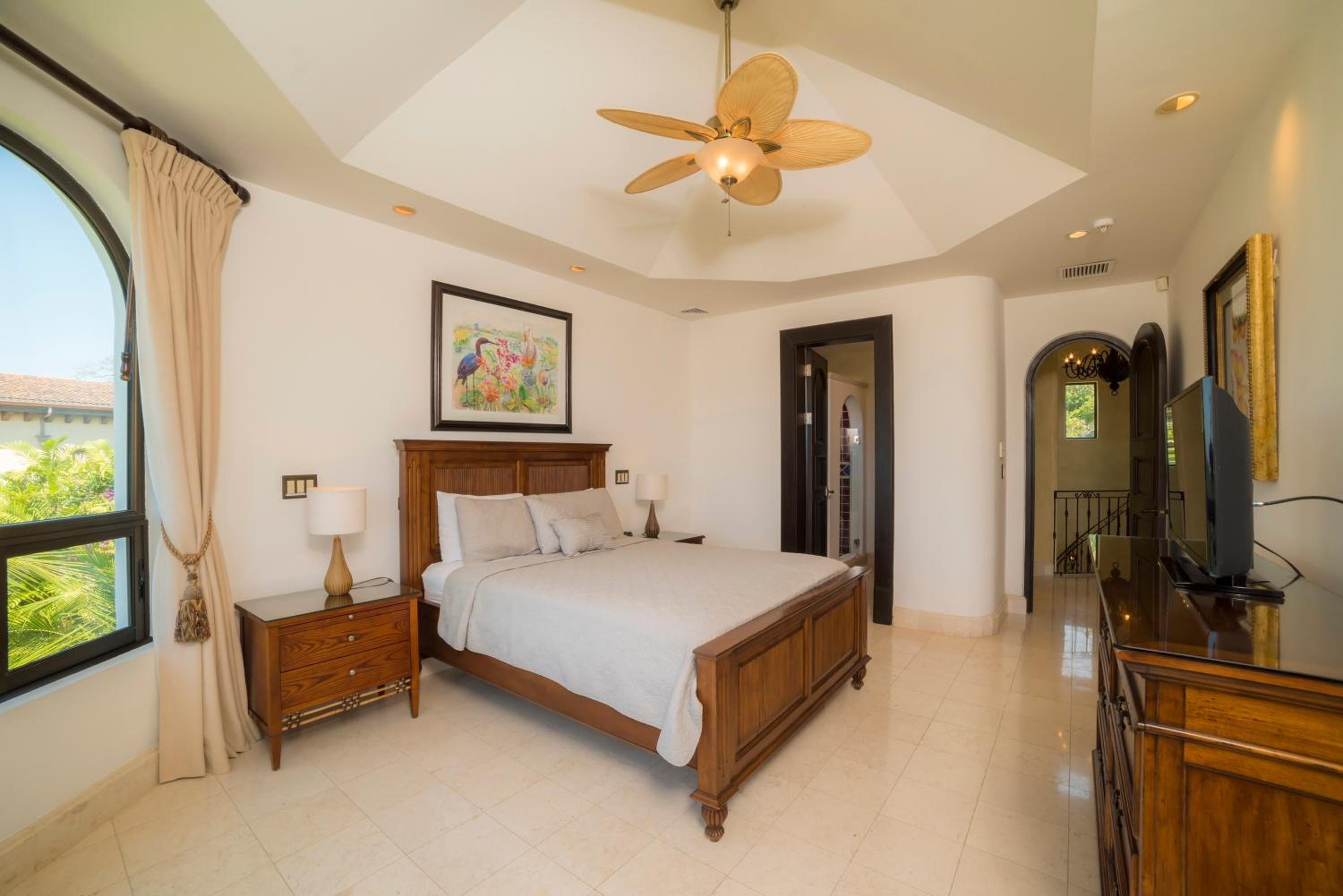 Puesta del Sol 5 bdrs ocean view in Los Suenos