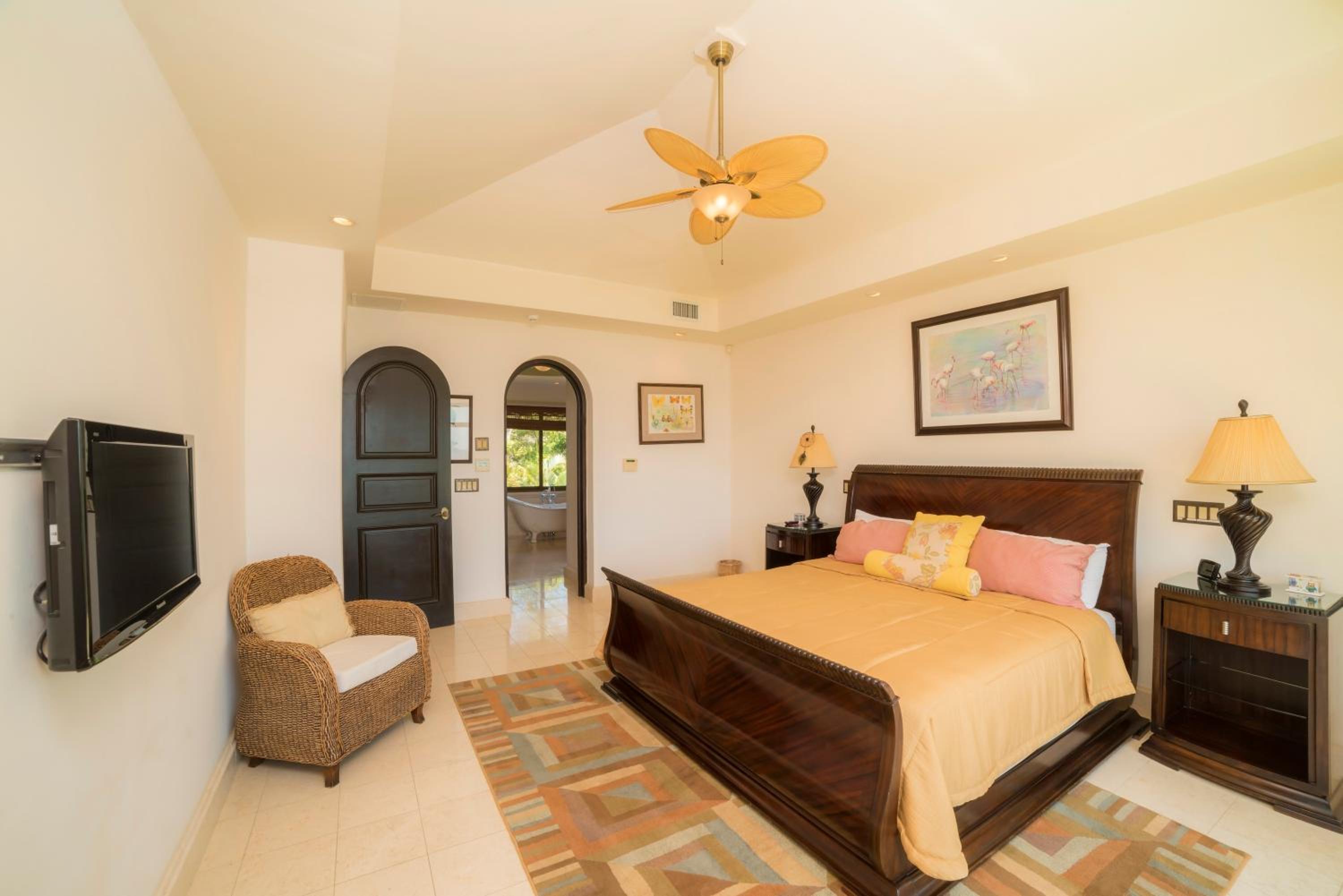 Puesta del Sol 5 bdrs ocean view in Los Suenos