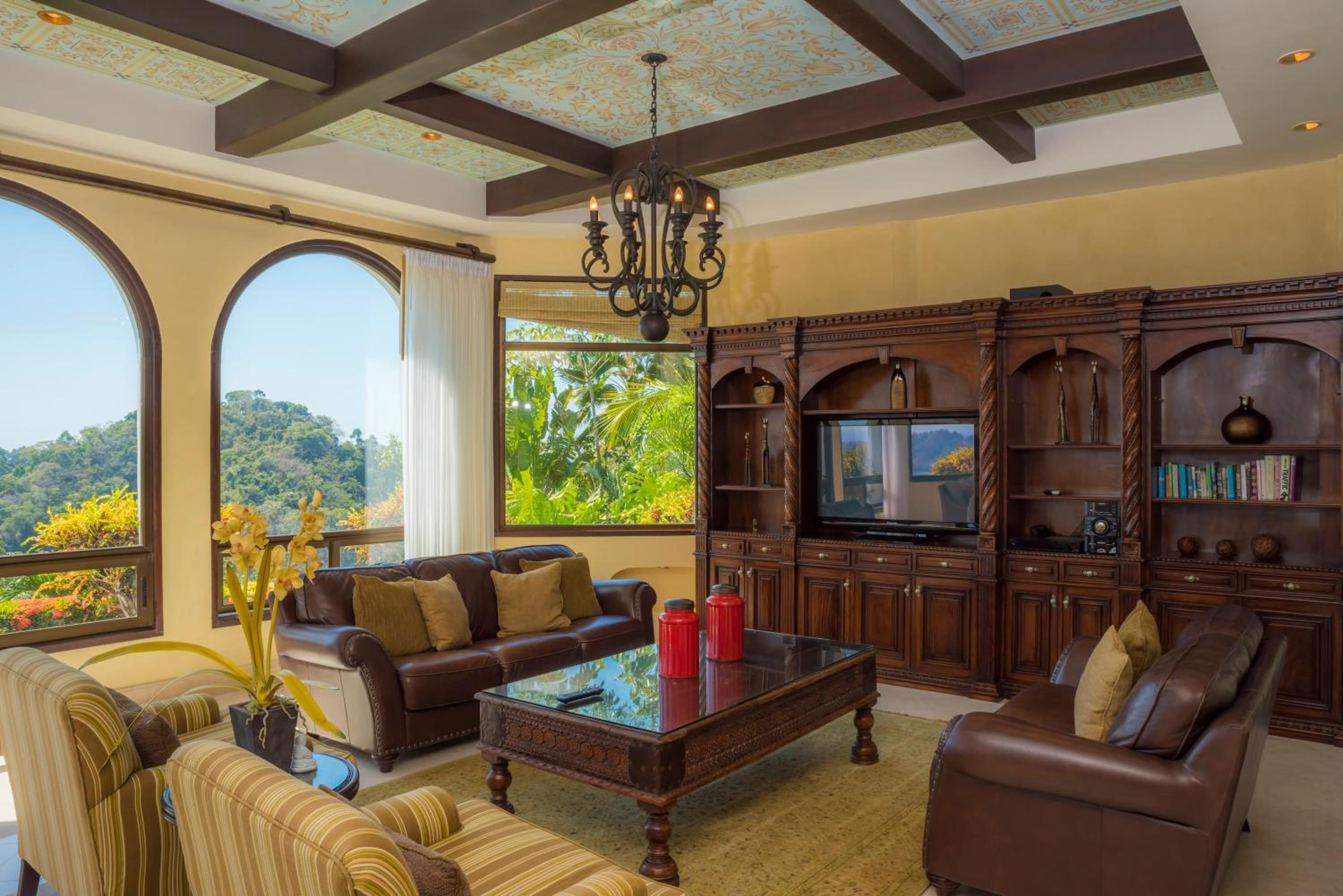 Puesta del Sol 5 bdrs ocean view in Los Suenos