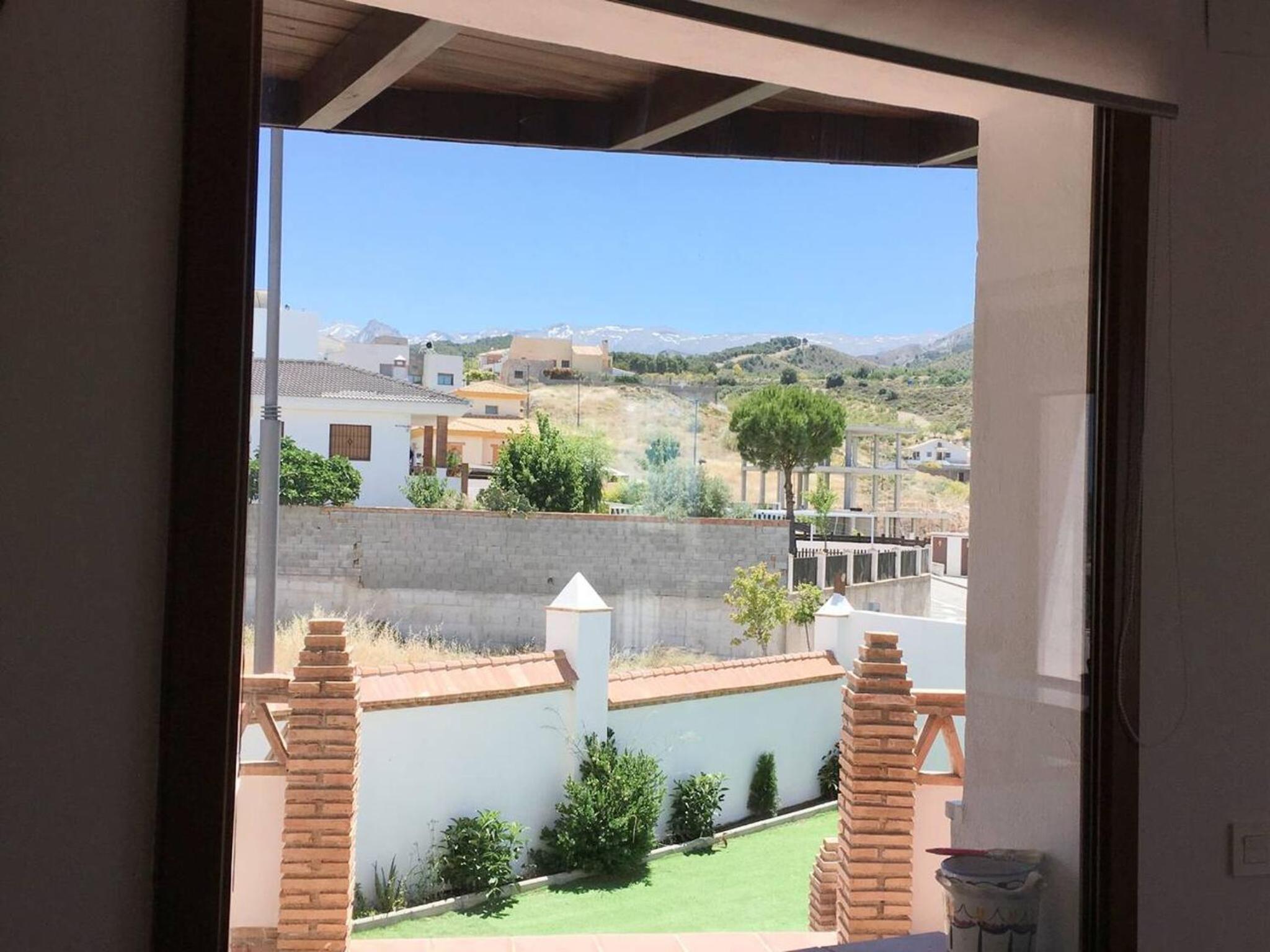 Spacious Villa in Granada with Private Pool and Jacuzzi