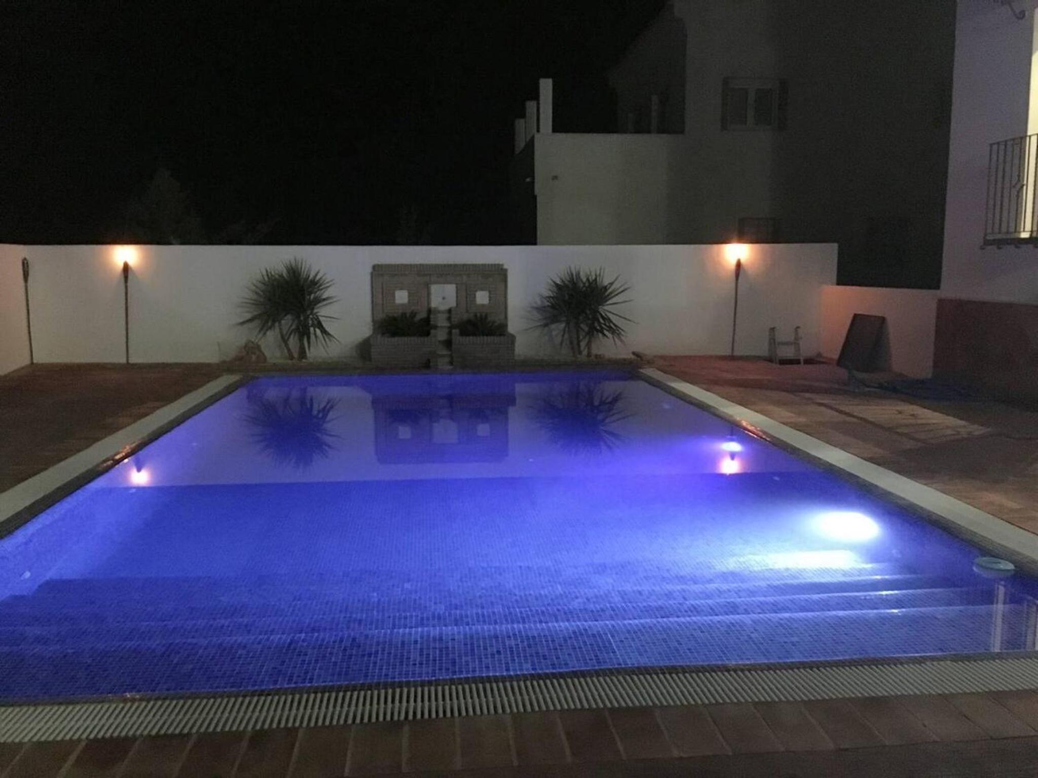 Spacious Villa in Granada with Private Pool and Jacuzzi