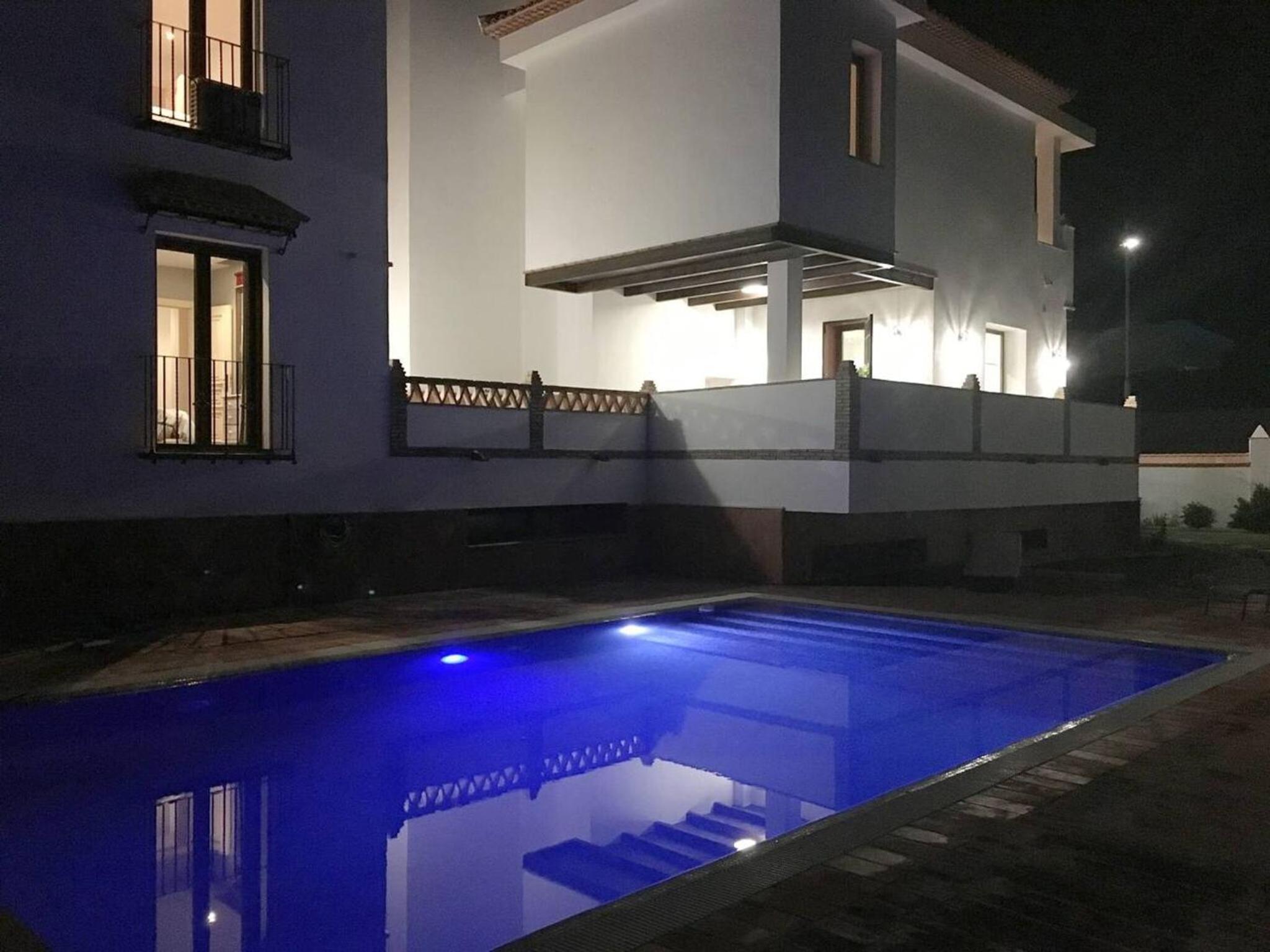 Spacious Villa in Granada with Private Pool and Jacuzzi