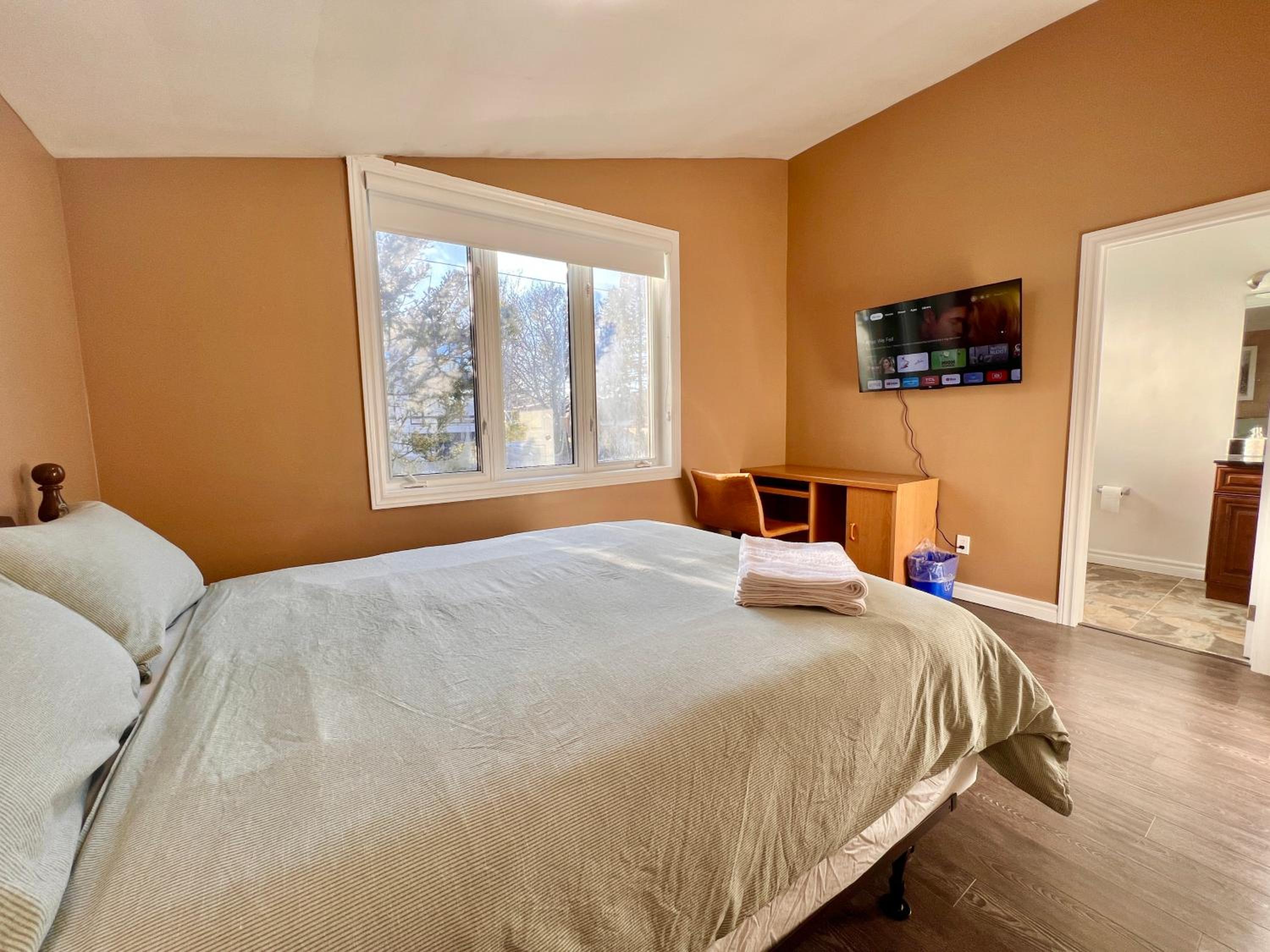 Newly Renovated Home in Central Aurora