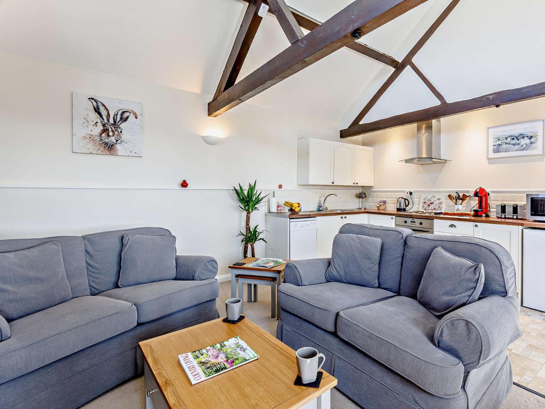 1 Bed in Dulverton oc-lbard view 4
