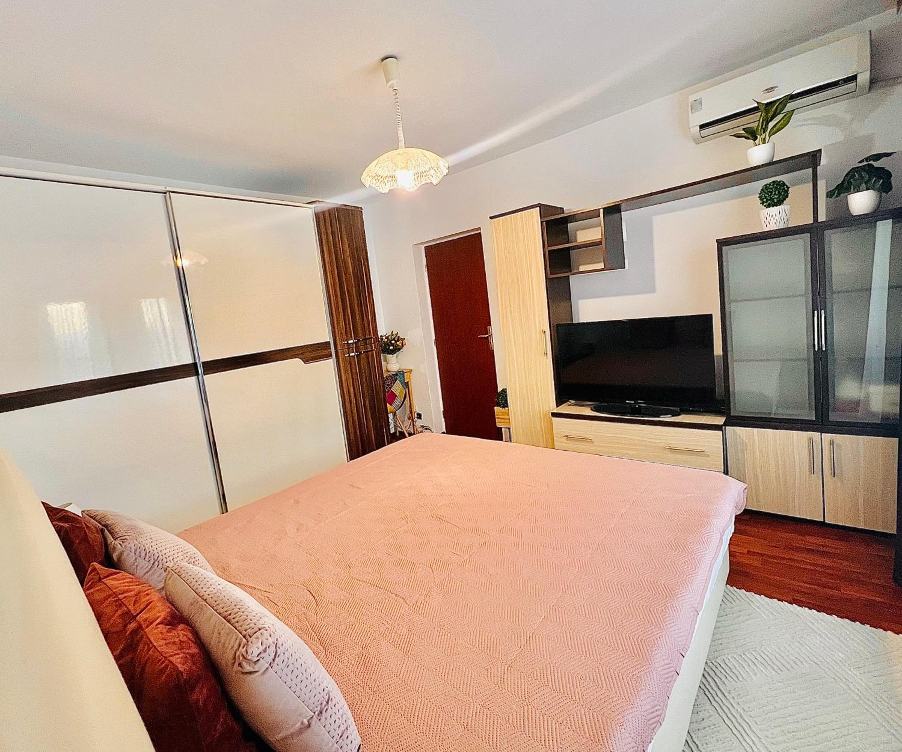 Apartment 07 With Panoramic View view 5