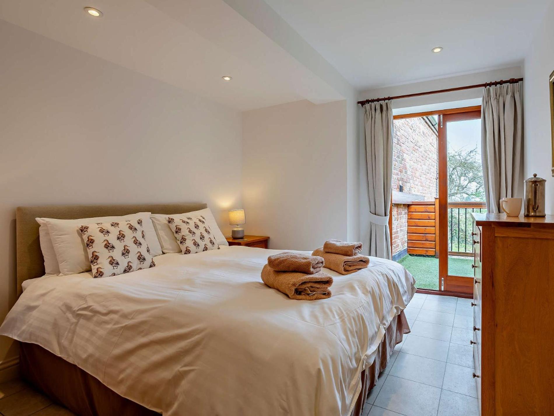 2 Bed in Taunton KIBSH view 5