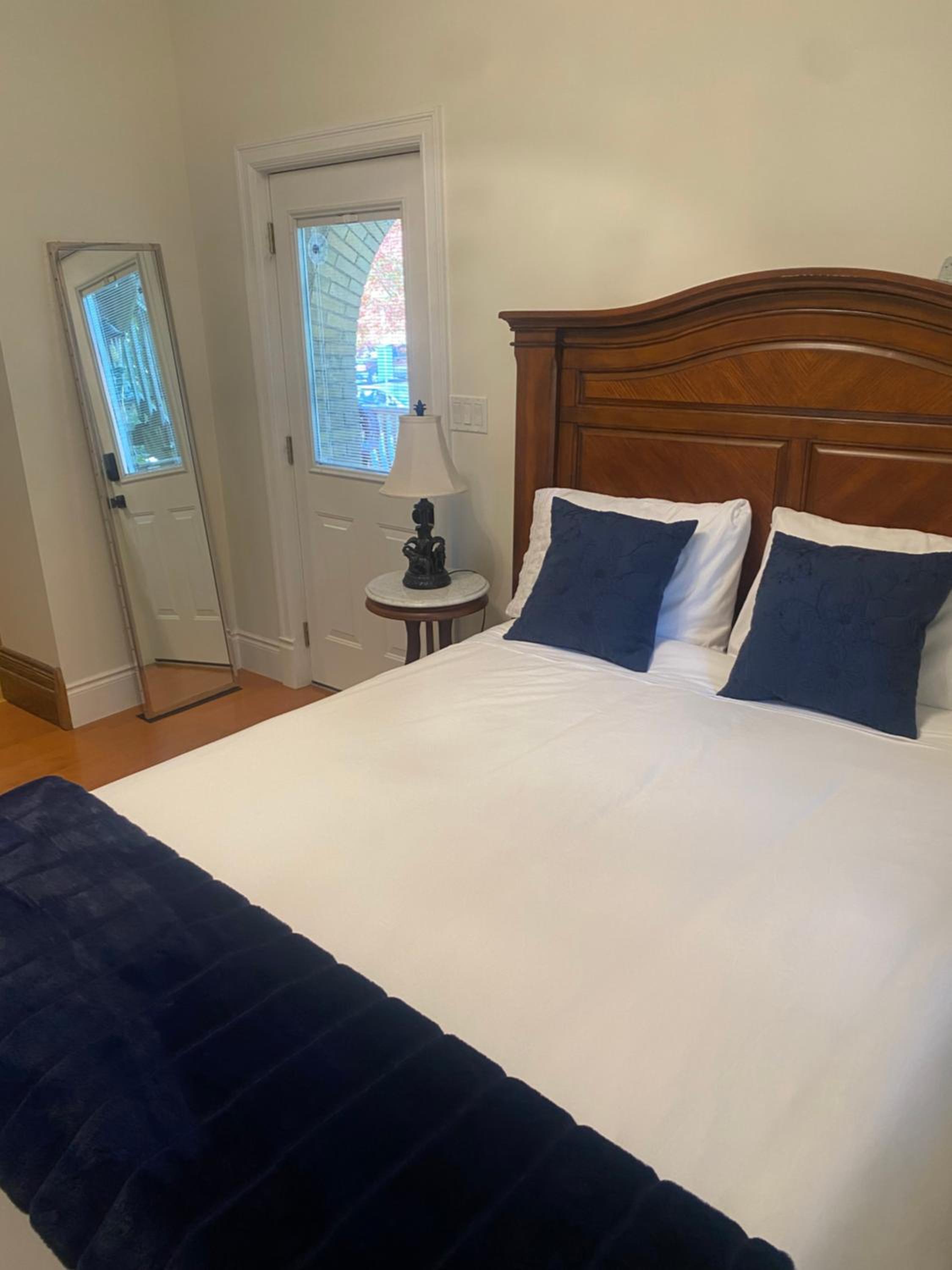 North of Avon B&B Suites