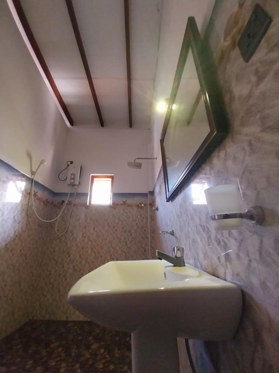 Golden Lodge Tangalle