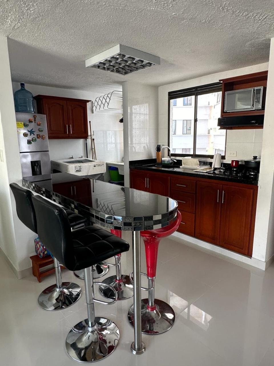 Apartamento frente al MAR Rodadero - Gaira TACOA 6 a 8 personas