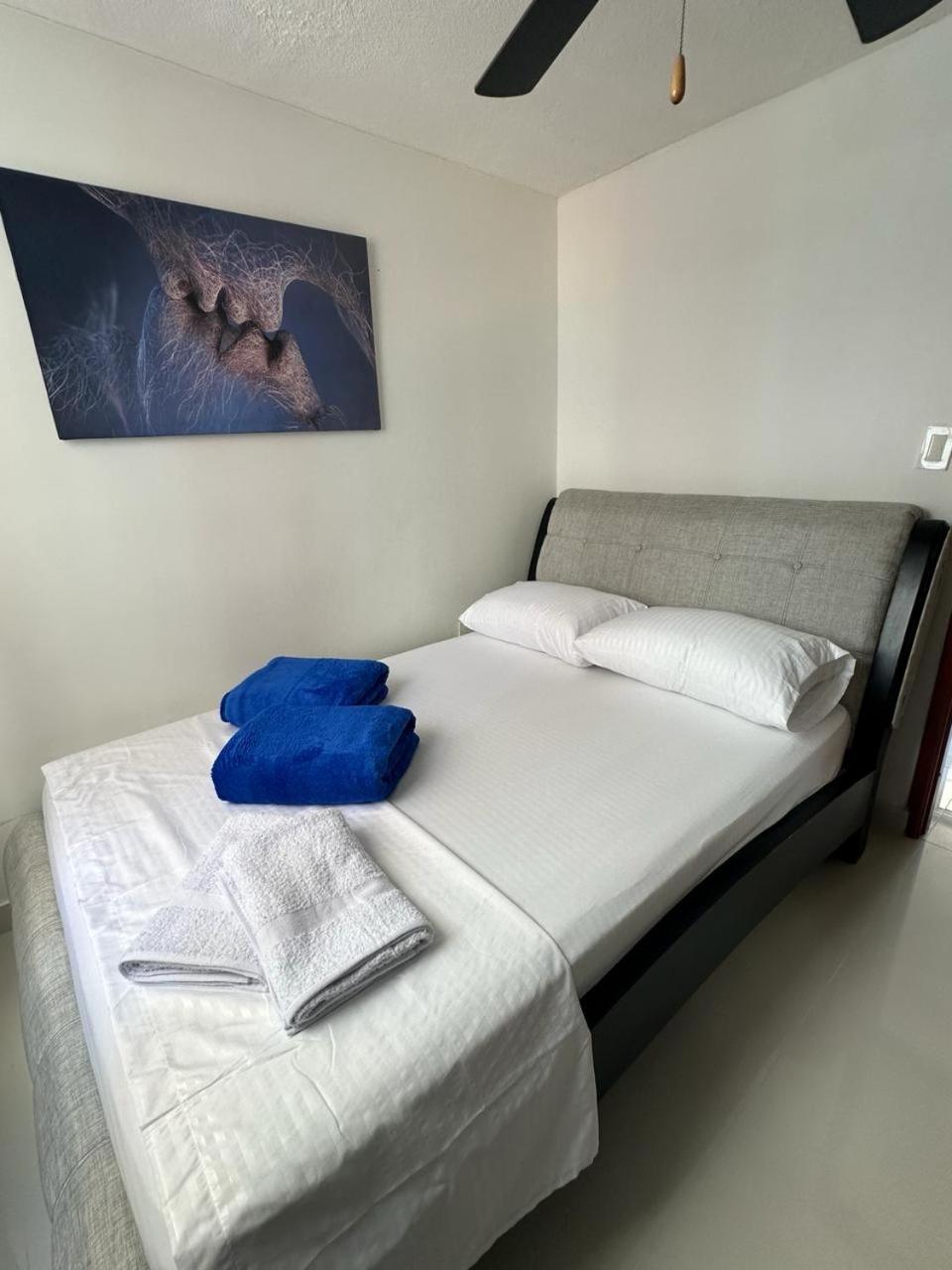Apartamento frente al MAR Rodadero - Gaira TACOA 6 a 8 personas