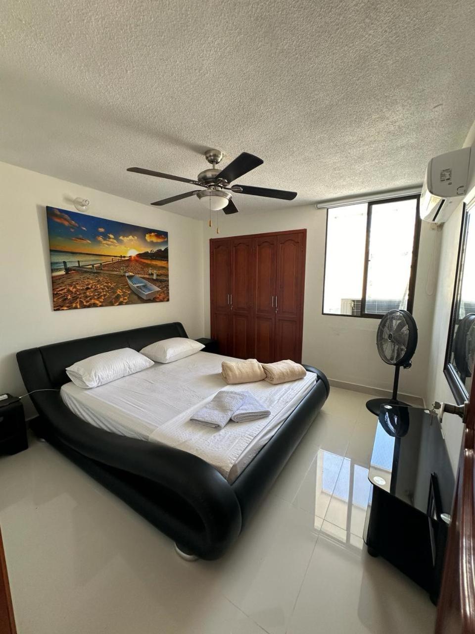 Apartamento frente al MAR Rodadero - Gaira TACOA 6 a 8 personas