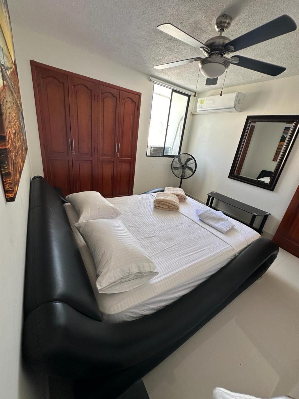 Apartamento frente al MAR Rodadero - Gaira TACOA 6 a 8 personas
