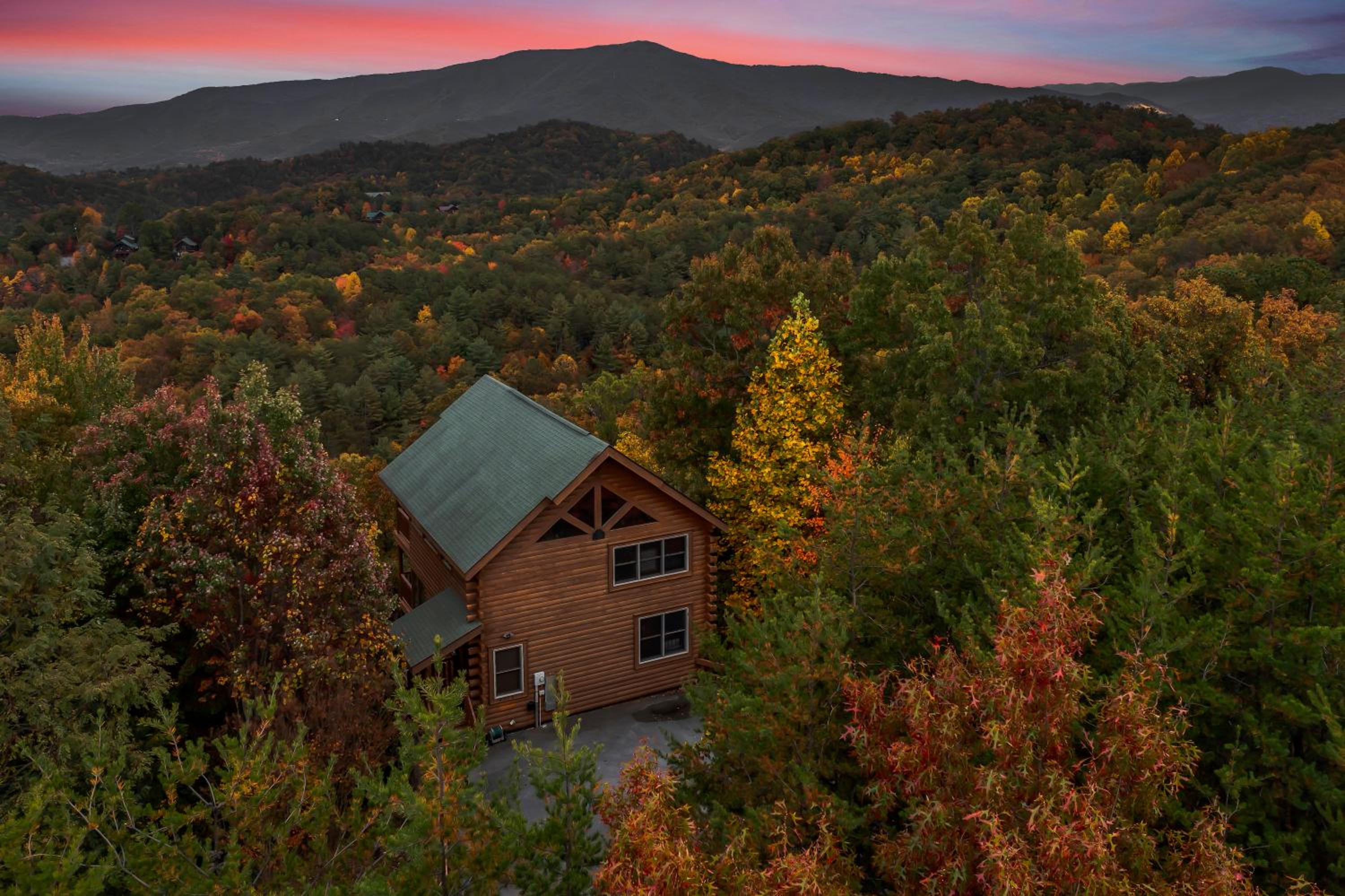 Bella Yani - Hot Tub, Pool Table, Air Hockey - Property Image 12