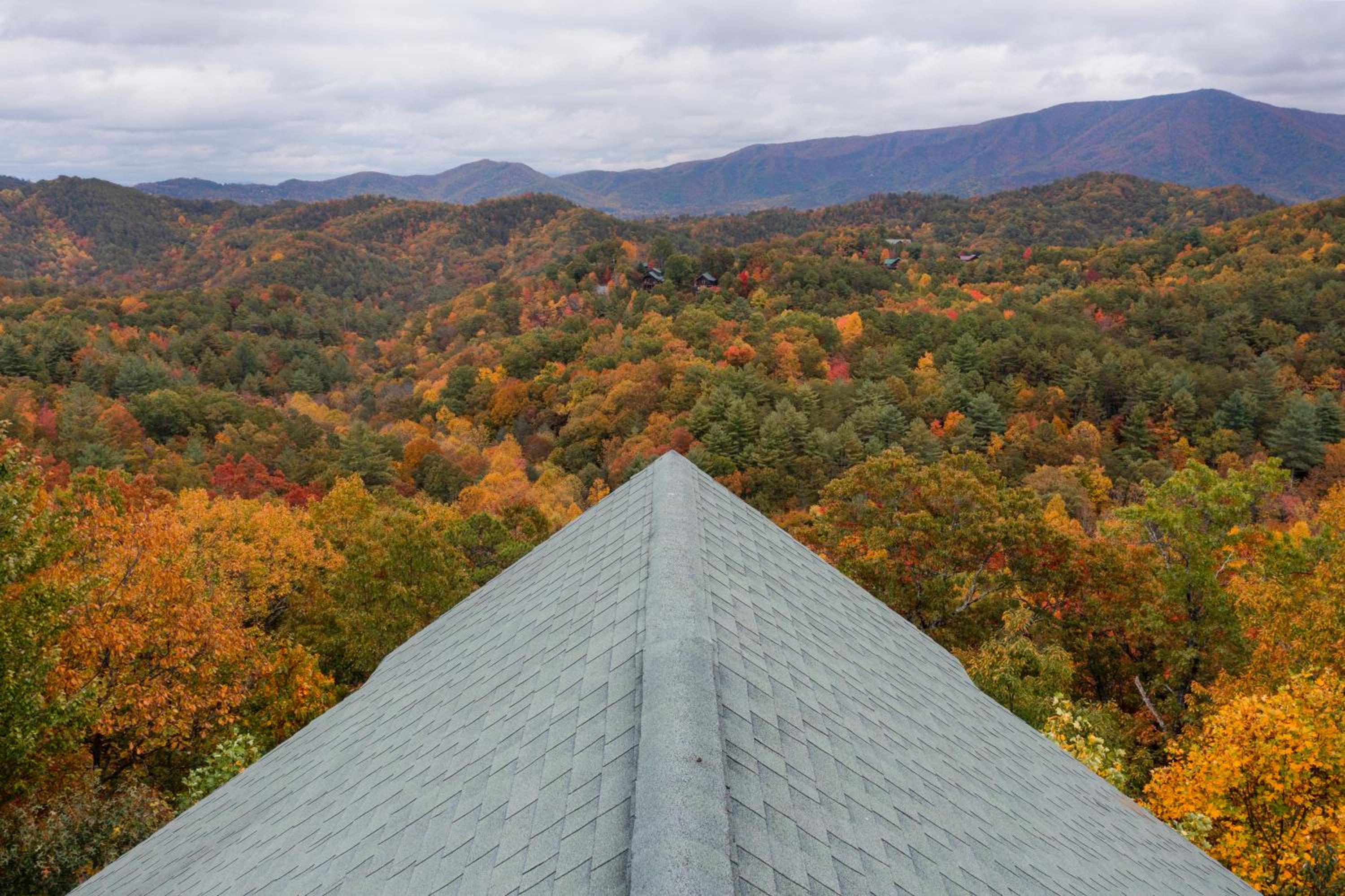 Bella Yani - Hot Tub, Pool Table, Air Hockey - Property Image 10