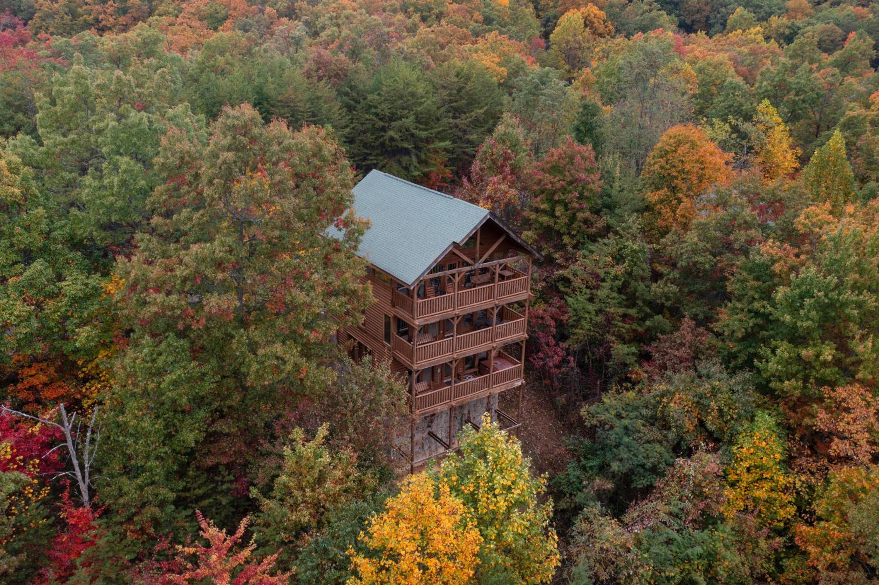 Bella Yani - Hot Tub, Pool Table, Air Hockey - Property Image 9