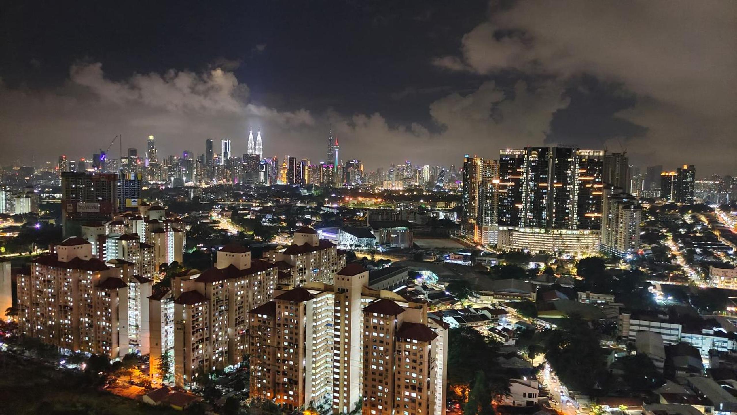 KLCC VIEW Setapak Homestay 2BR KL view 8pax 15 min to KLCC PV21A R