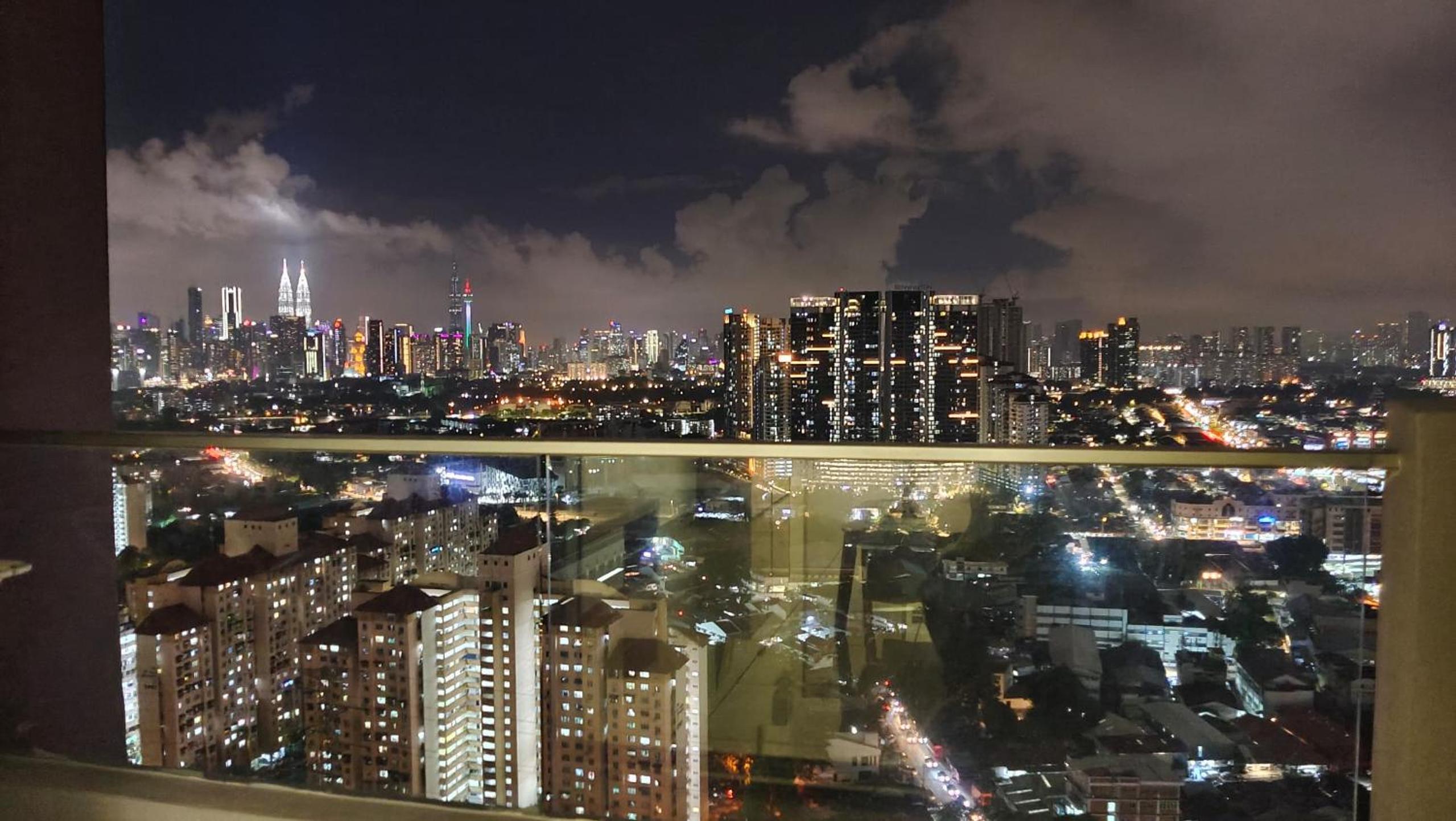 KLCC VIEW Setapak Homestay 2BR KL view 8pax 15 min to KLCC PV21A R