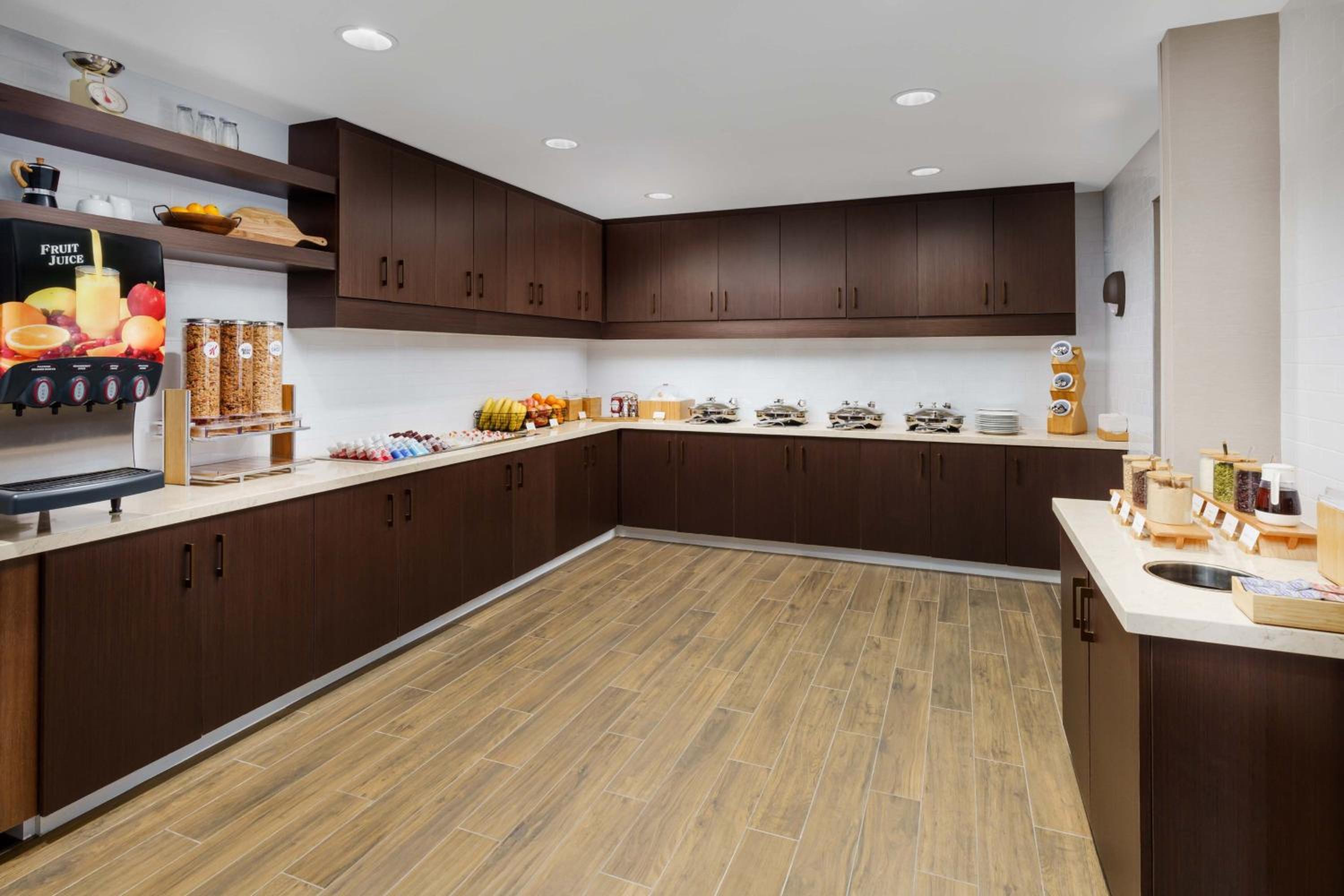Residence Inn by Marriott New Haven Hamden - Property Image 11