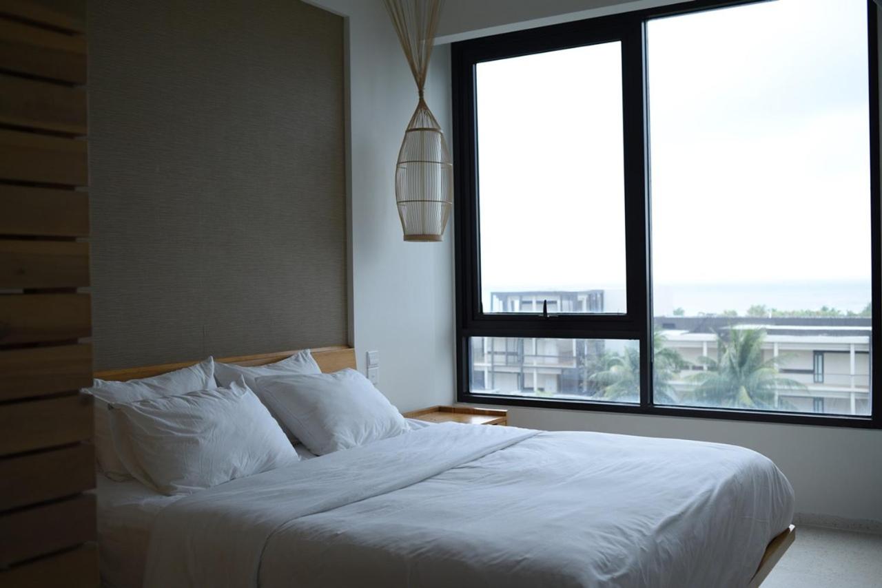 Villa seaview and apartment -Spa Da Nang Resort by JT group "Free pick up" view 3