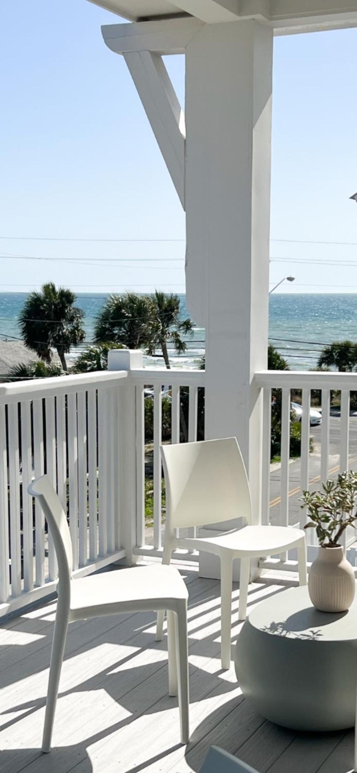 The Taj Of The Gulf! Luxury Beach Mansion! Sleeps 37, private pool & hot tub, putting golf view 4