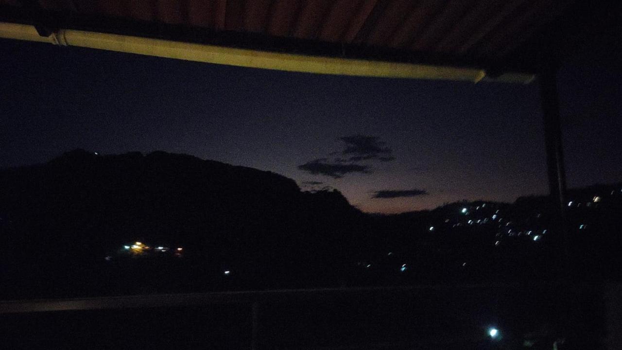 Mágica cabaña en la montaña