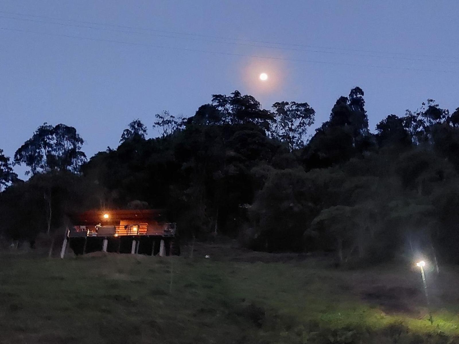 Mágica cabaña en la montaña