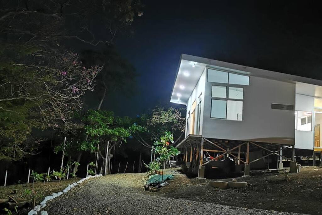 Jaco, Peace Home around nature