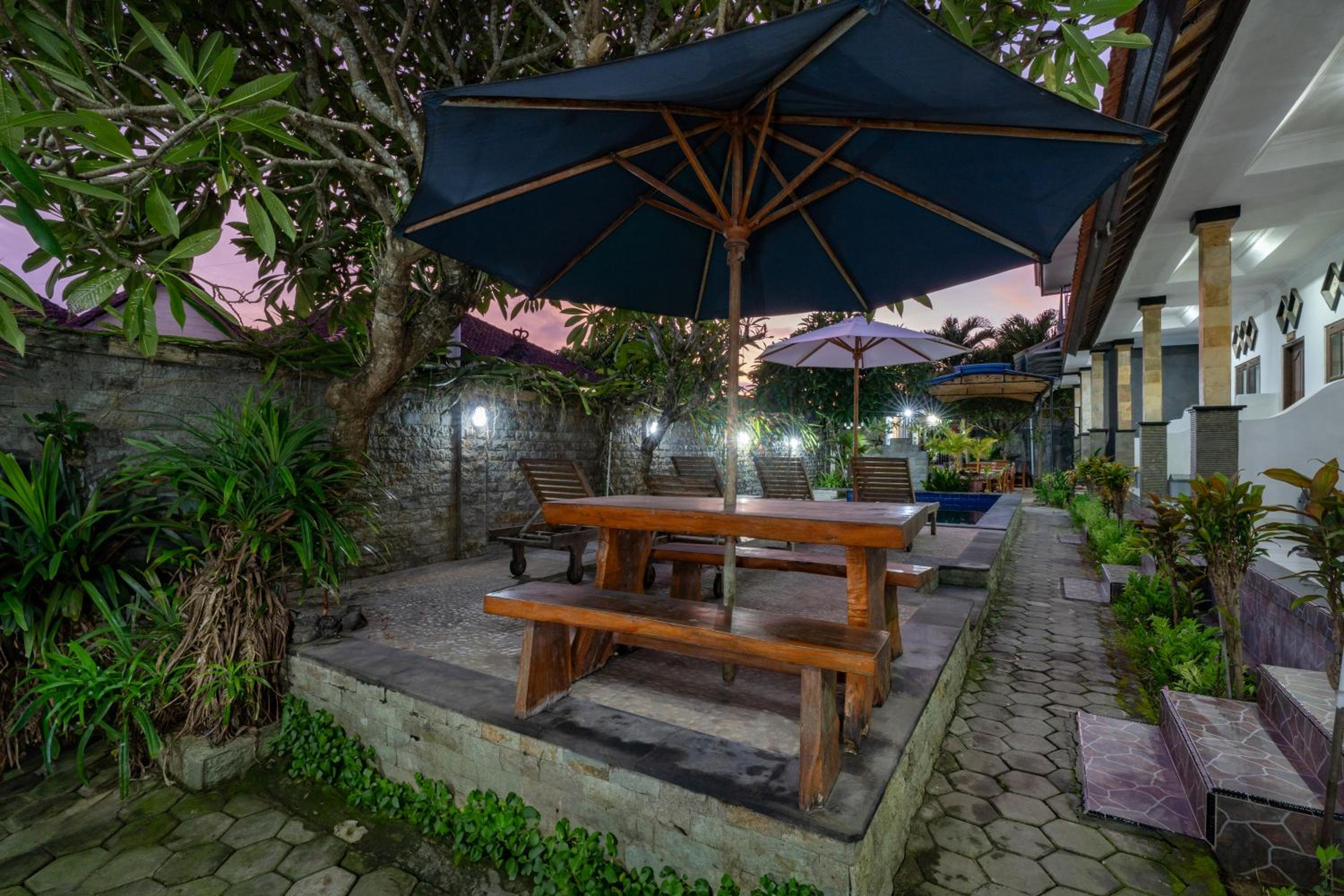 Widia Homestay Nusa Lembongan view 2