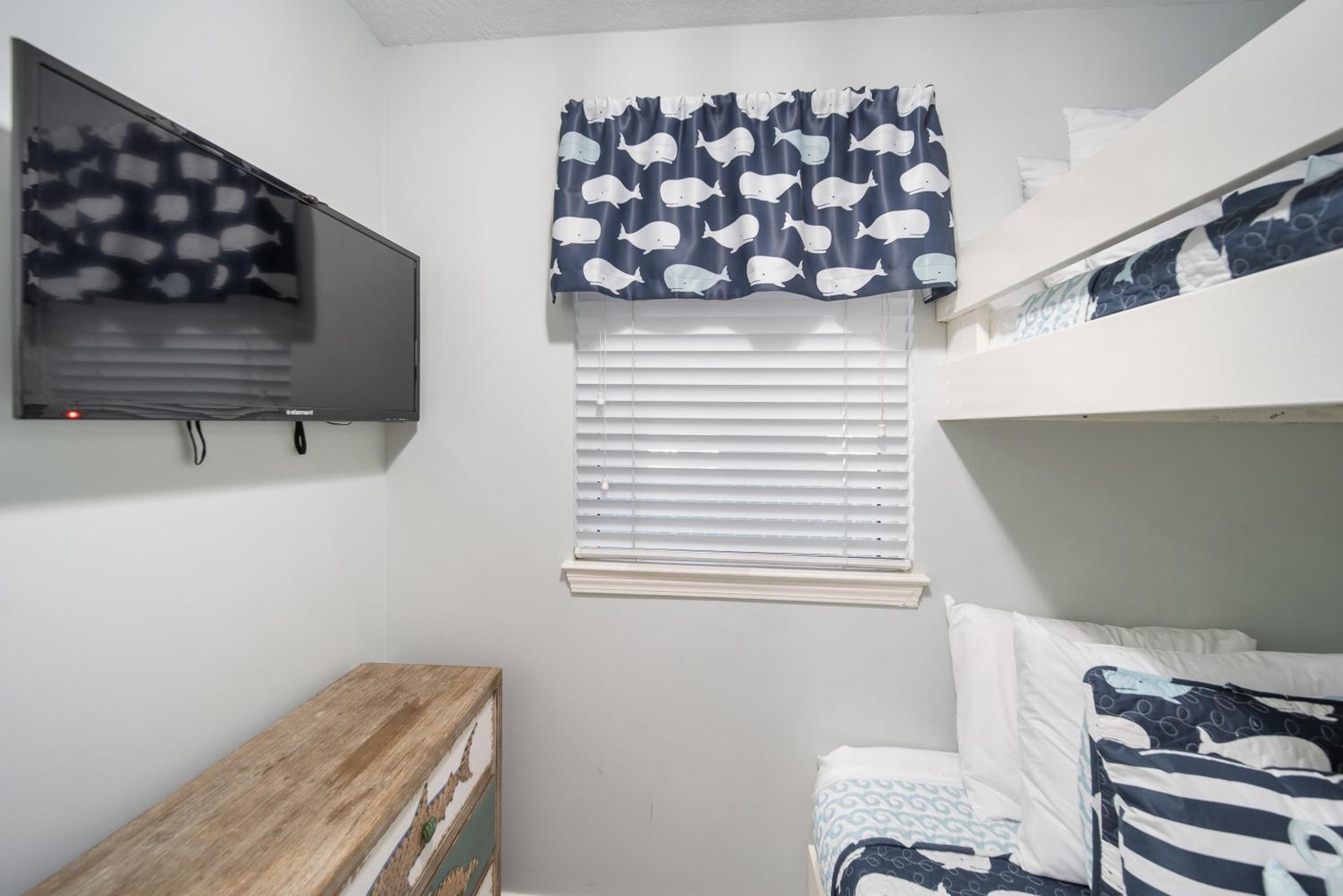 Gulfside 210 - 2BR plus bunkroom with Ocean & Pool Views view 5