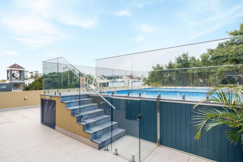 NEW! Ideal 1BR Beachside Studio with Pool
