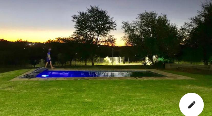 The Urban Farmhouse: Find Peace&Rest@the Farmhouse view 2