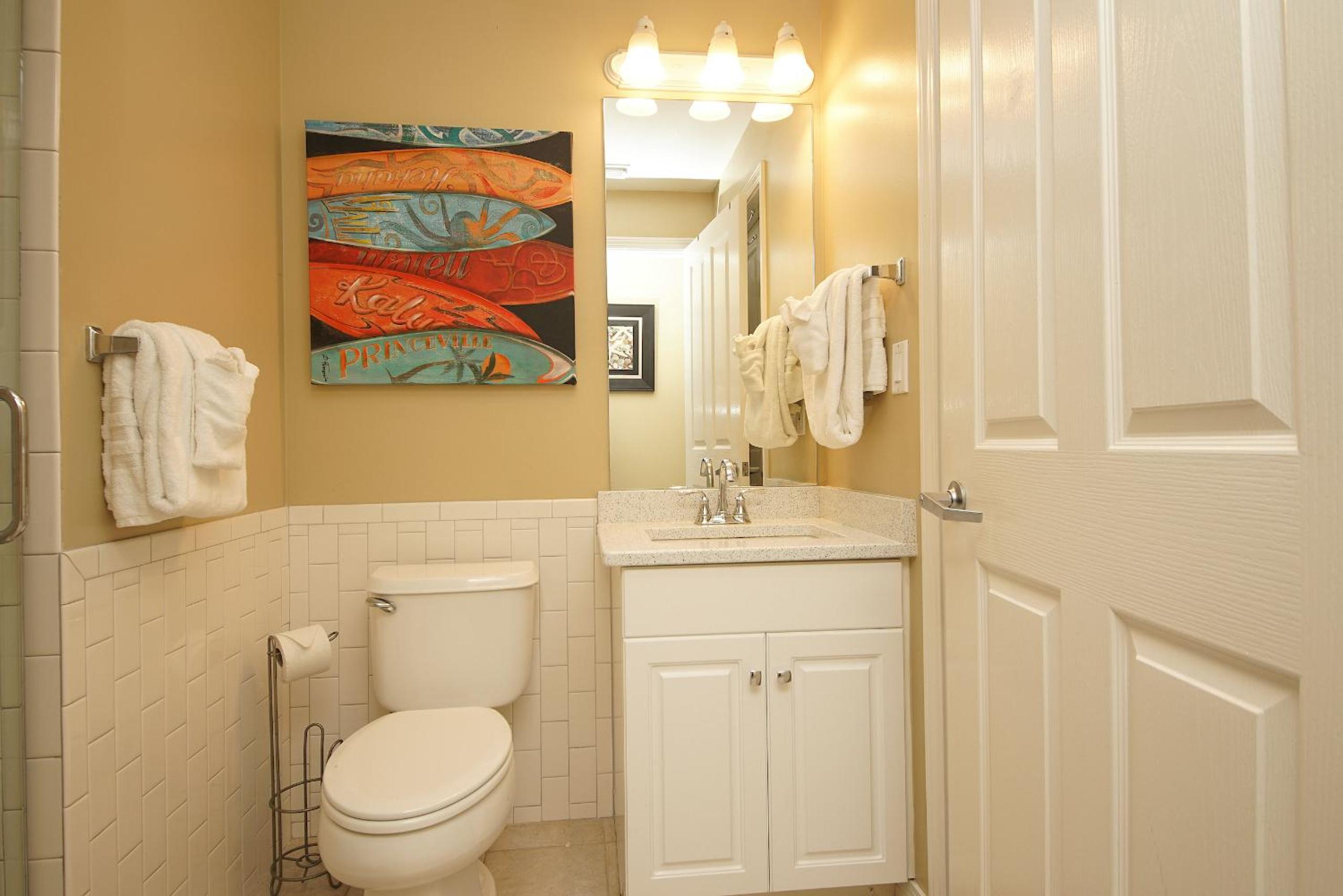 Destin West Gulfside 404 - Amazing Beach View - Free Beach Service - Must See! view 3