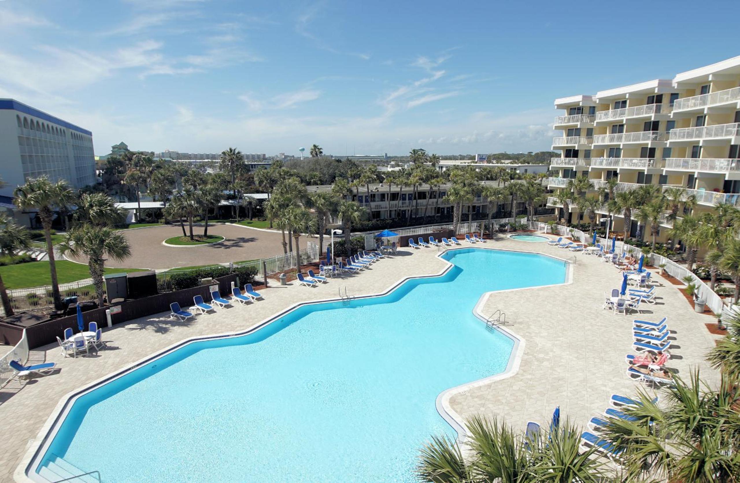 Destin West Gulfside 404 - Amazing Beach View - Free Beach Service - Must See! view 4