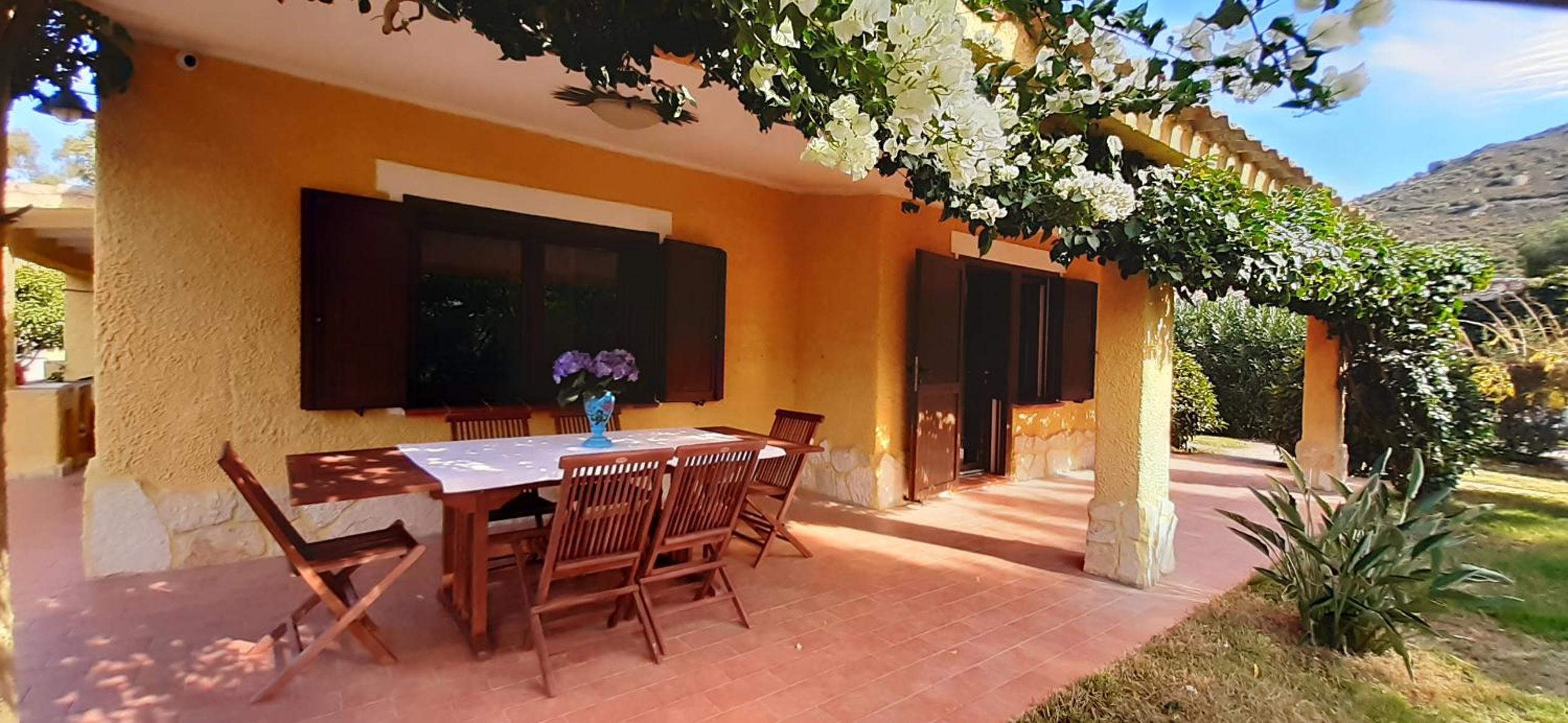 Villa Carlebia - Piscina Privata - Spiagge raggiungibili a piedi