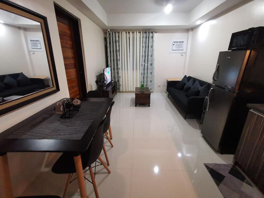 The Persimmon Studios, Cebu City