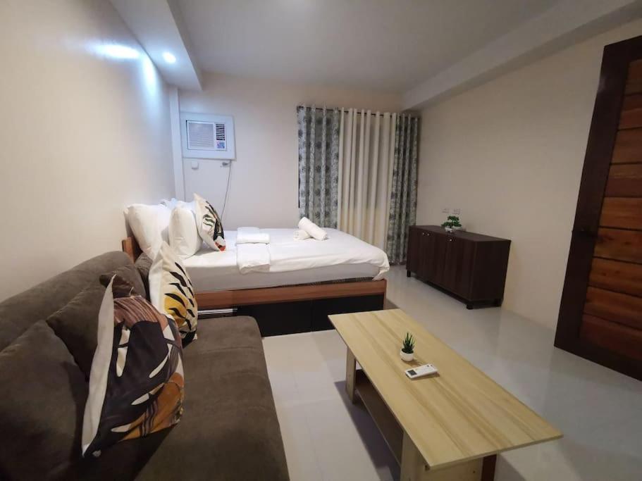 The Persimmon Studios, Cebu City