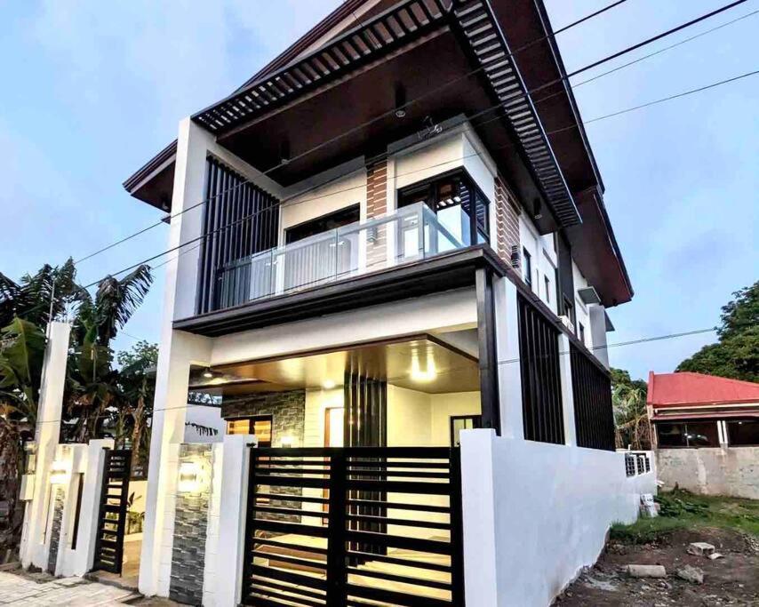 Casa Ysobel Villa with heated pool near Rotunda view 4