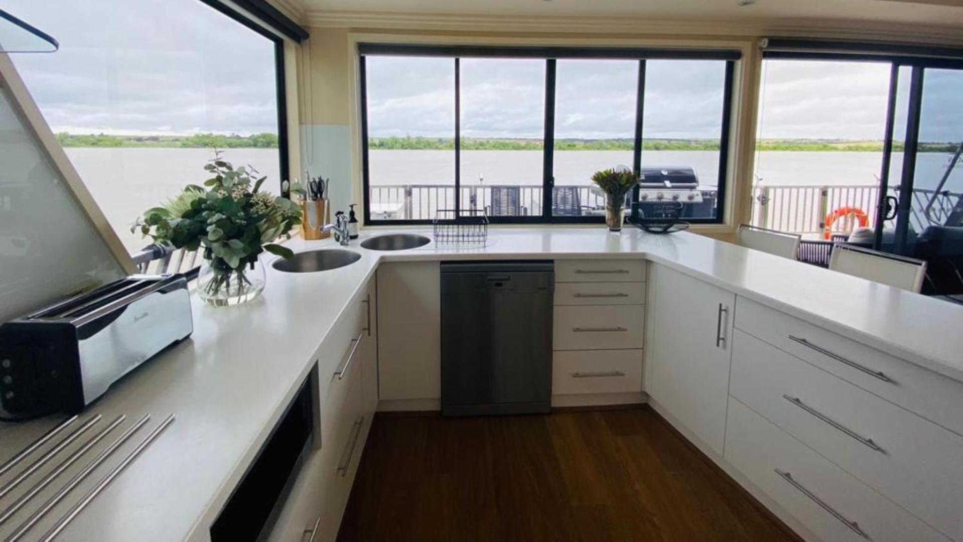 Wow Houseboats Pty Ltd