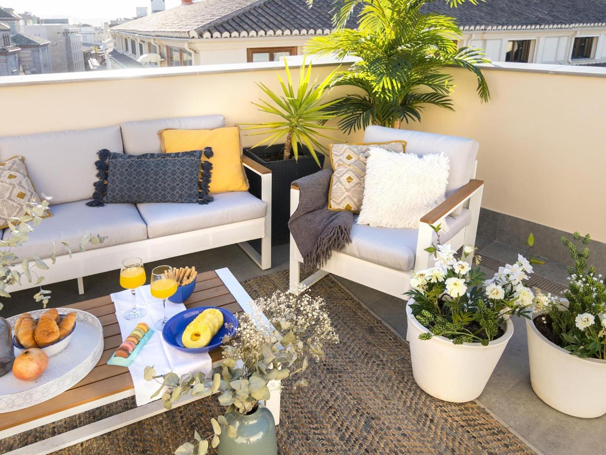 ChezmoiHomes Reyes Catolicos Penthouse