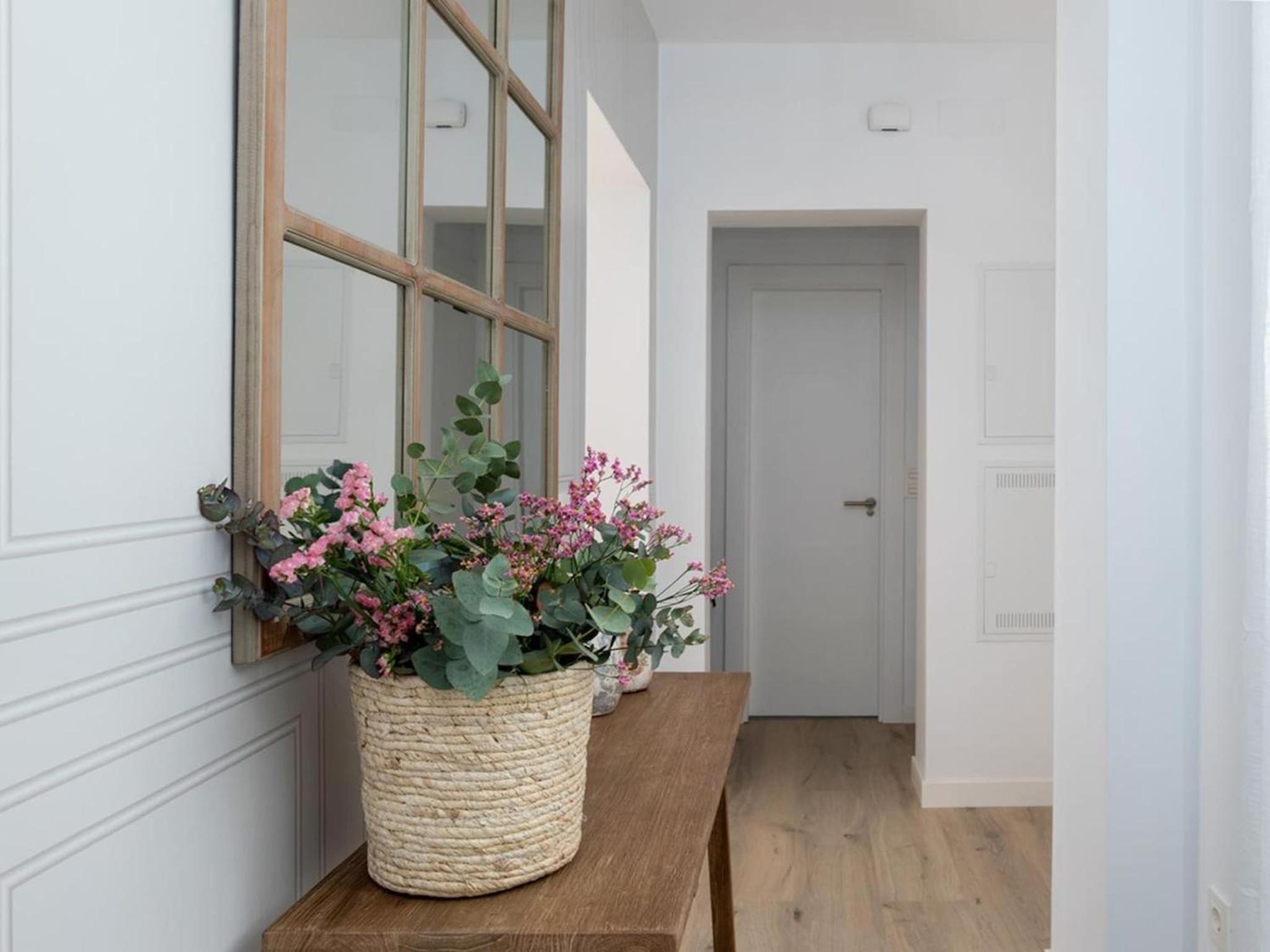 Bright and Elegant Gran Via apartments
