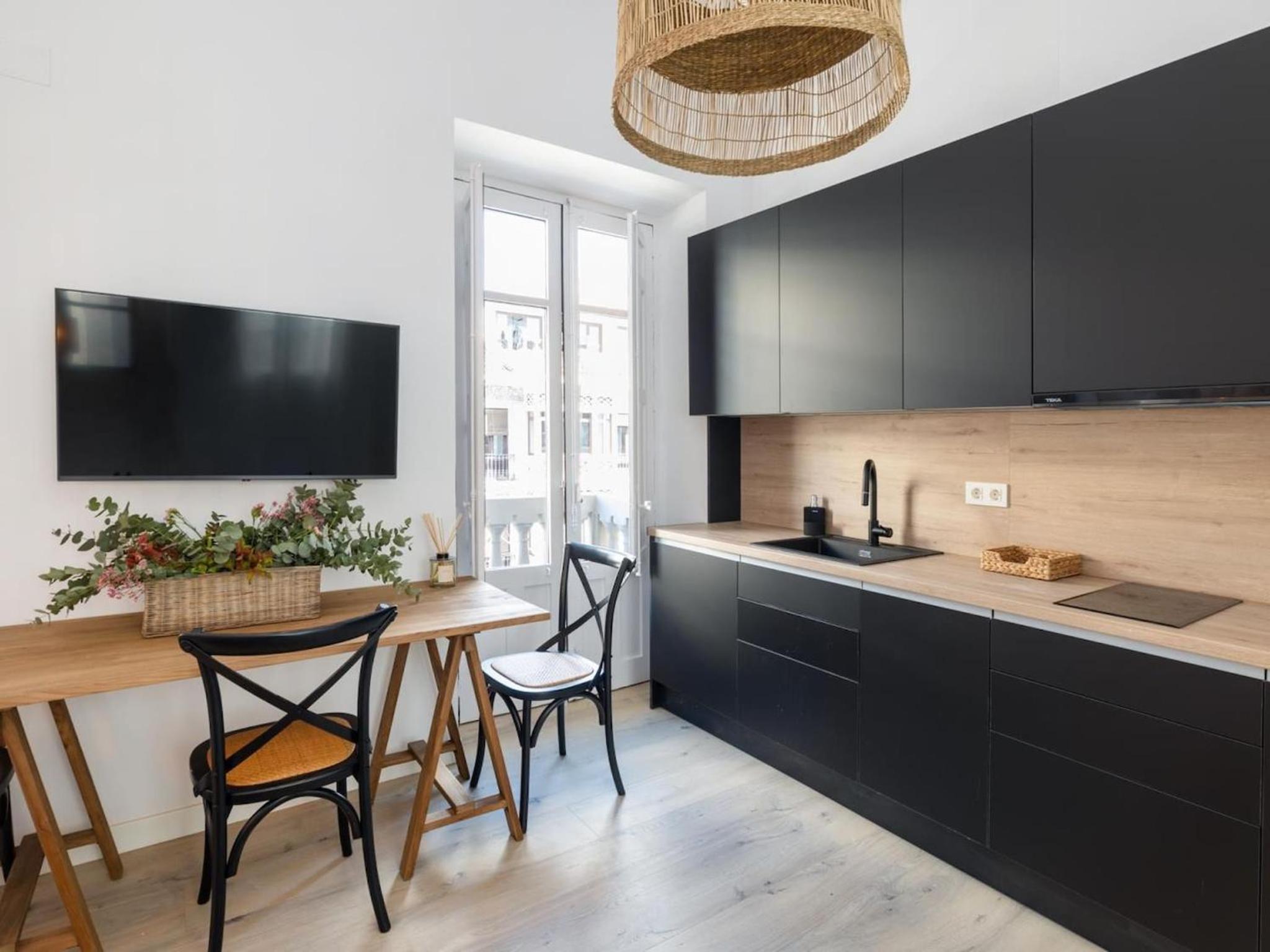 Bright and Elegant Gran Via apartments