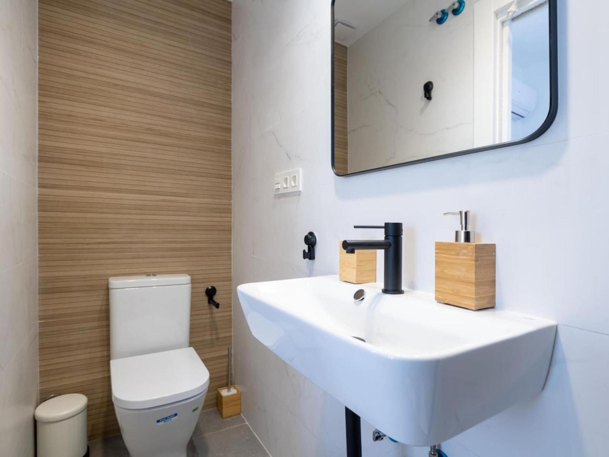 Bright and Elegant Gran Via apartments