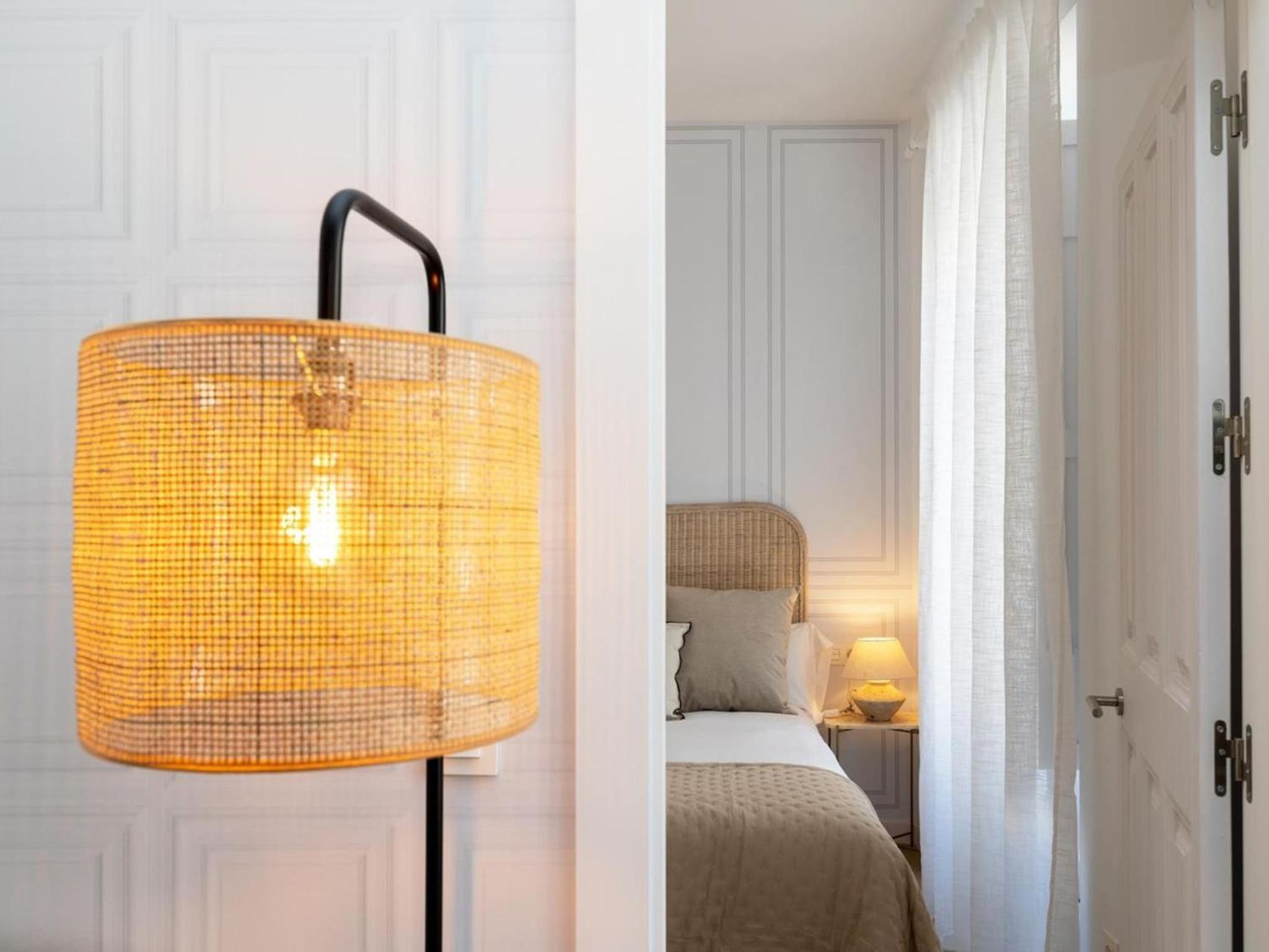 Bright and Elegant Gran Via apartments