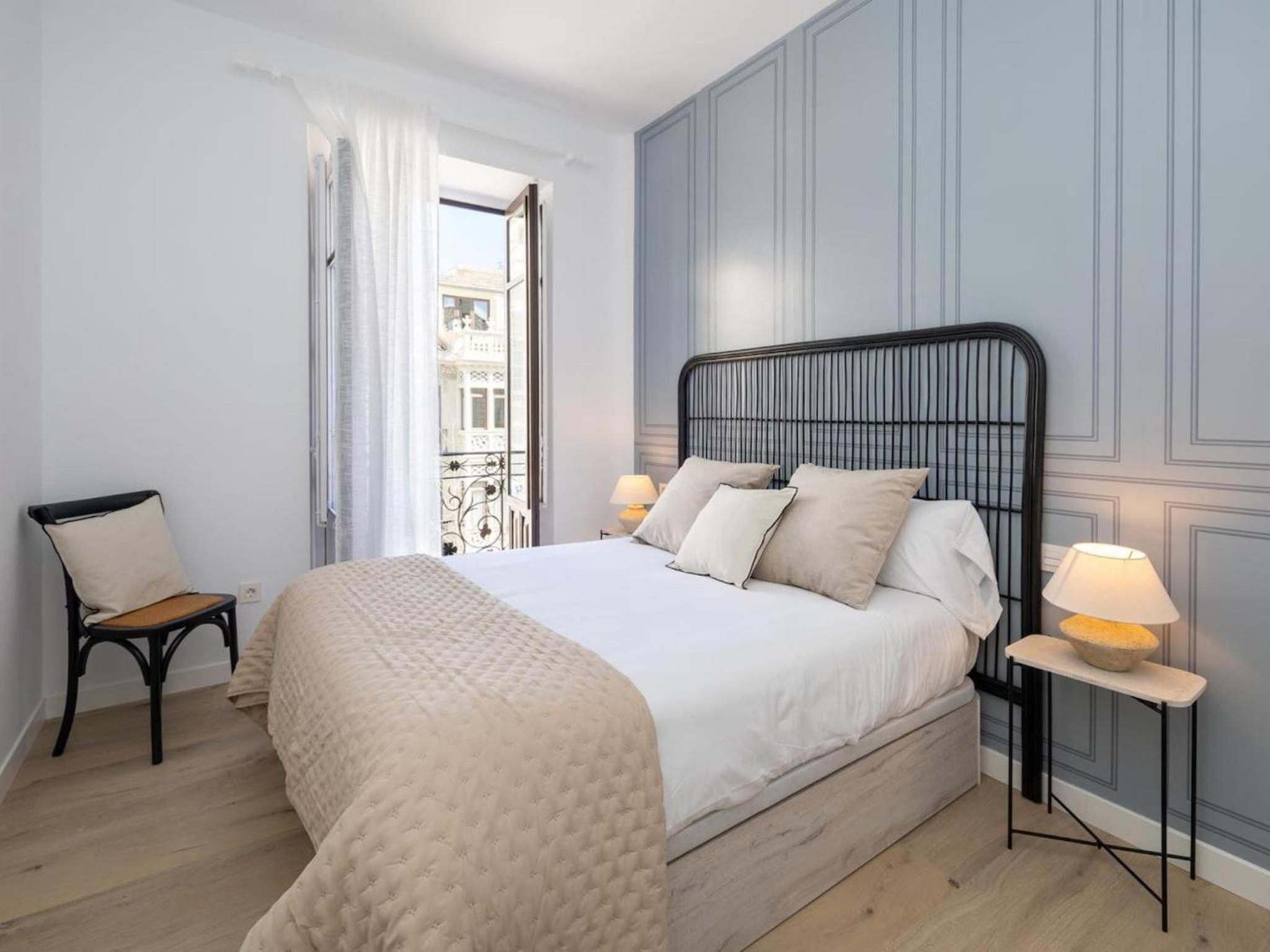 Bright and Elegant Gran Via apartments