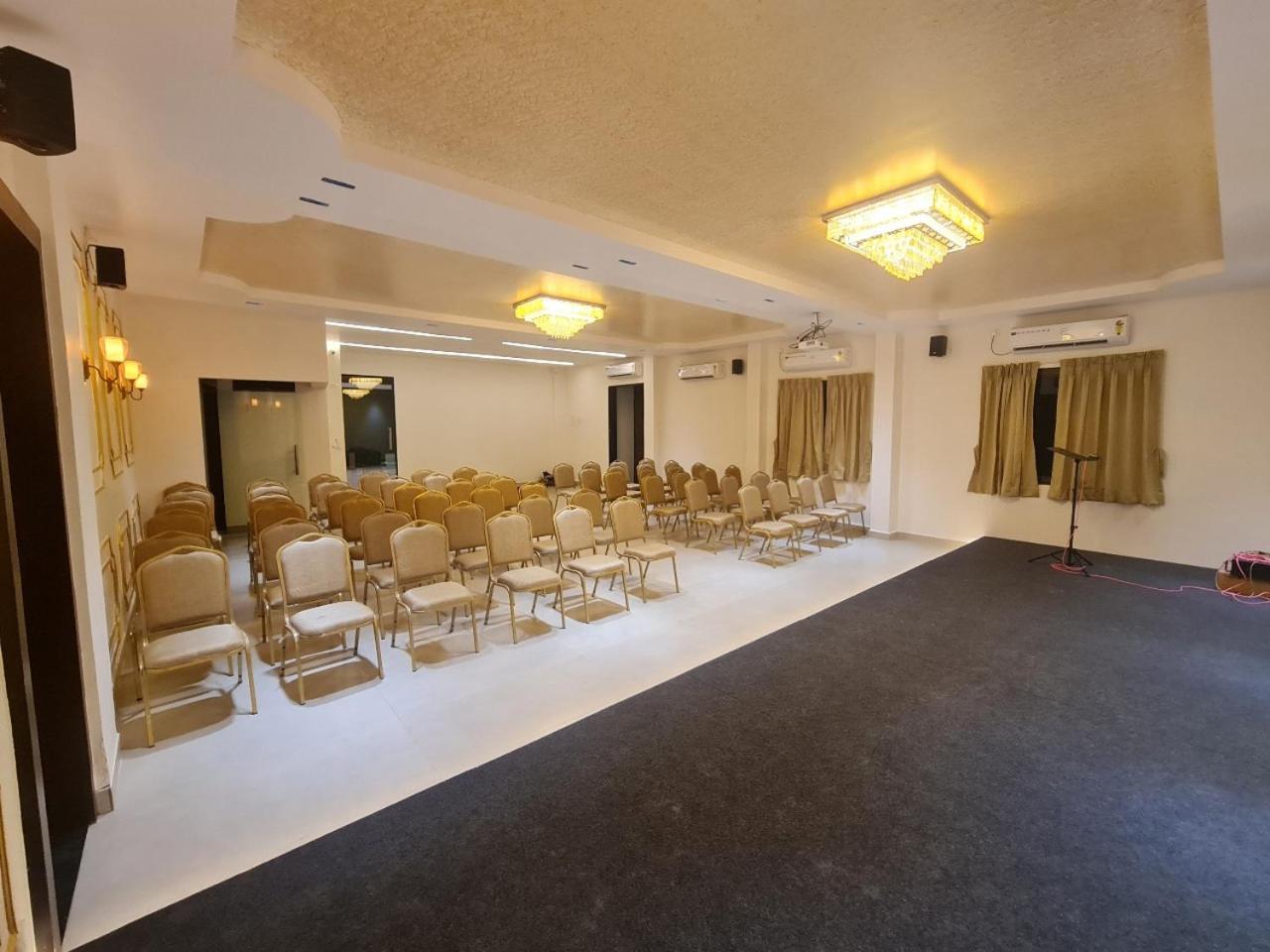 Hotel Elegance Inn