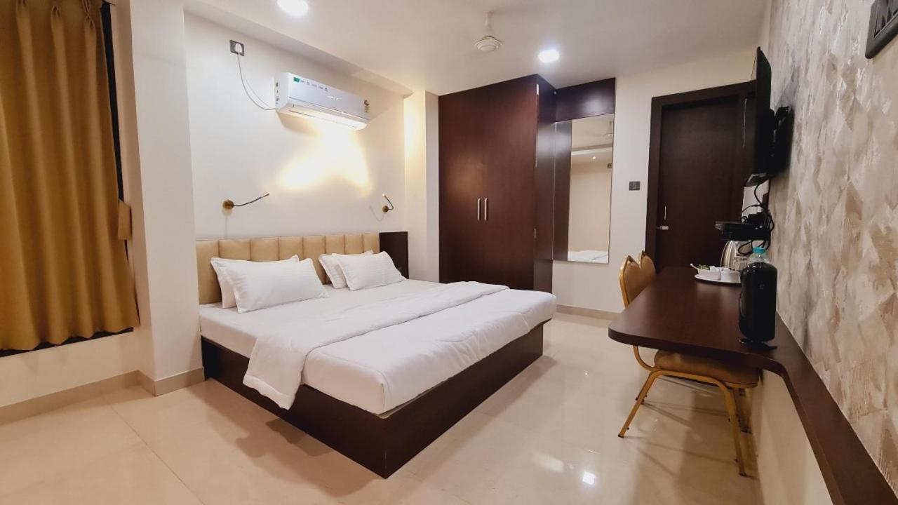 Hotel Elegance Inn